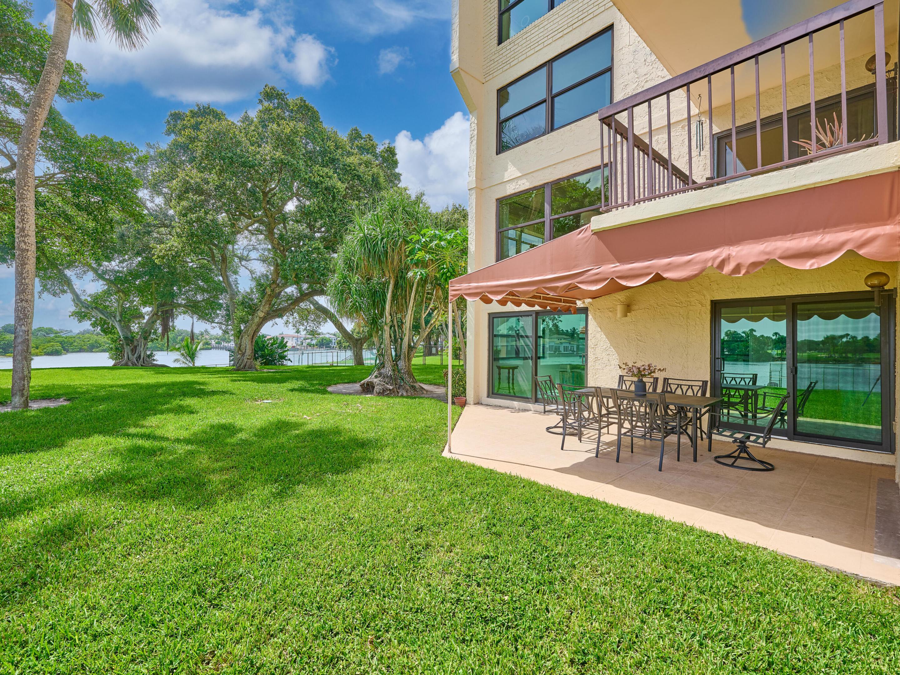 374 Golfview #106, North Palm Beach FL 33408