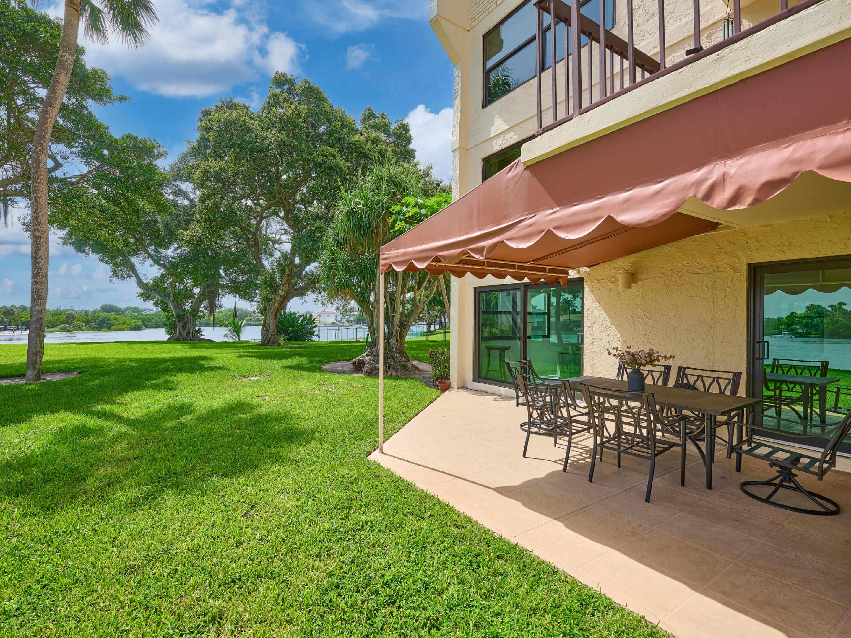 374 Golfview #106, North Palm Beach FL 33408