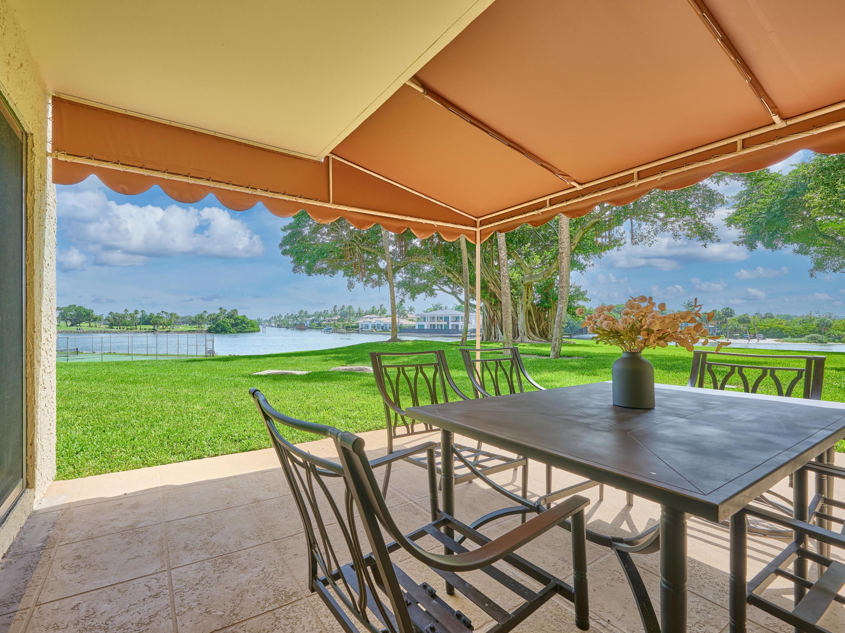 374 Golfview #106, North Palm Beach FL 33408