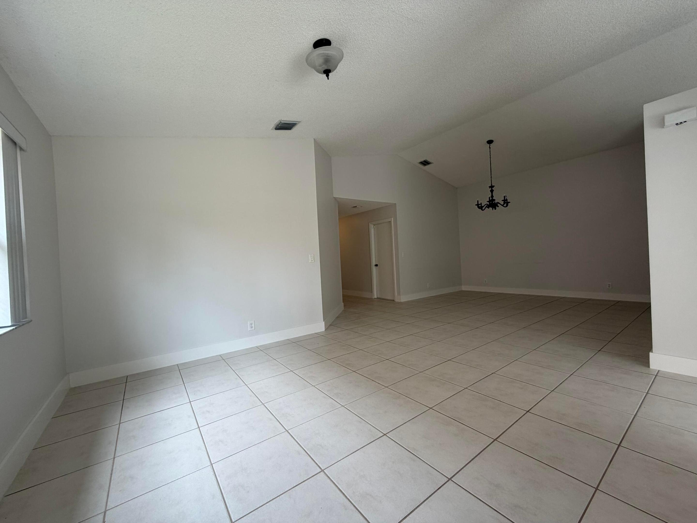 3386 Treasure, Margate FL 33063