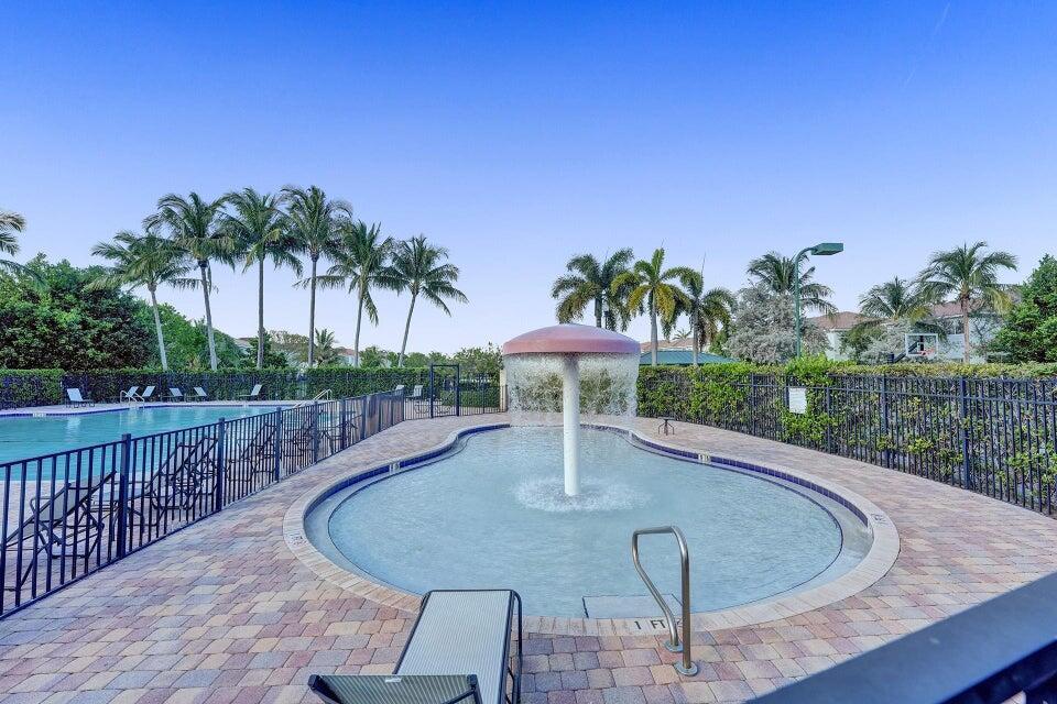2336 Center Stone, Riviera Beach FL 33404