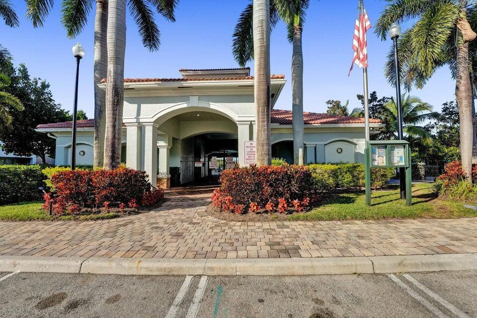 2336 Center Stone, Riviera Beach FL 33404