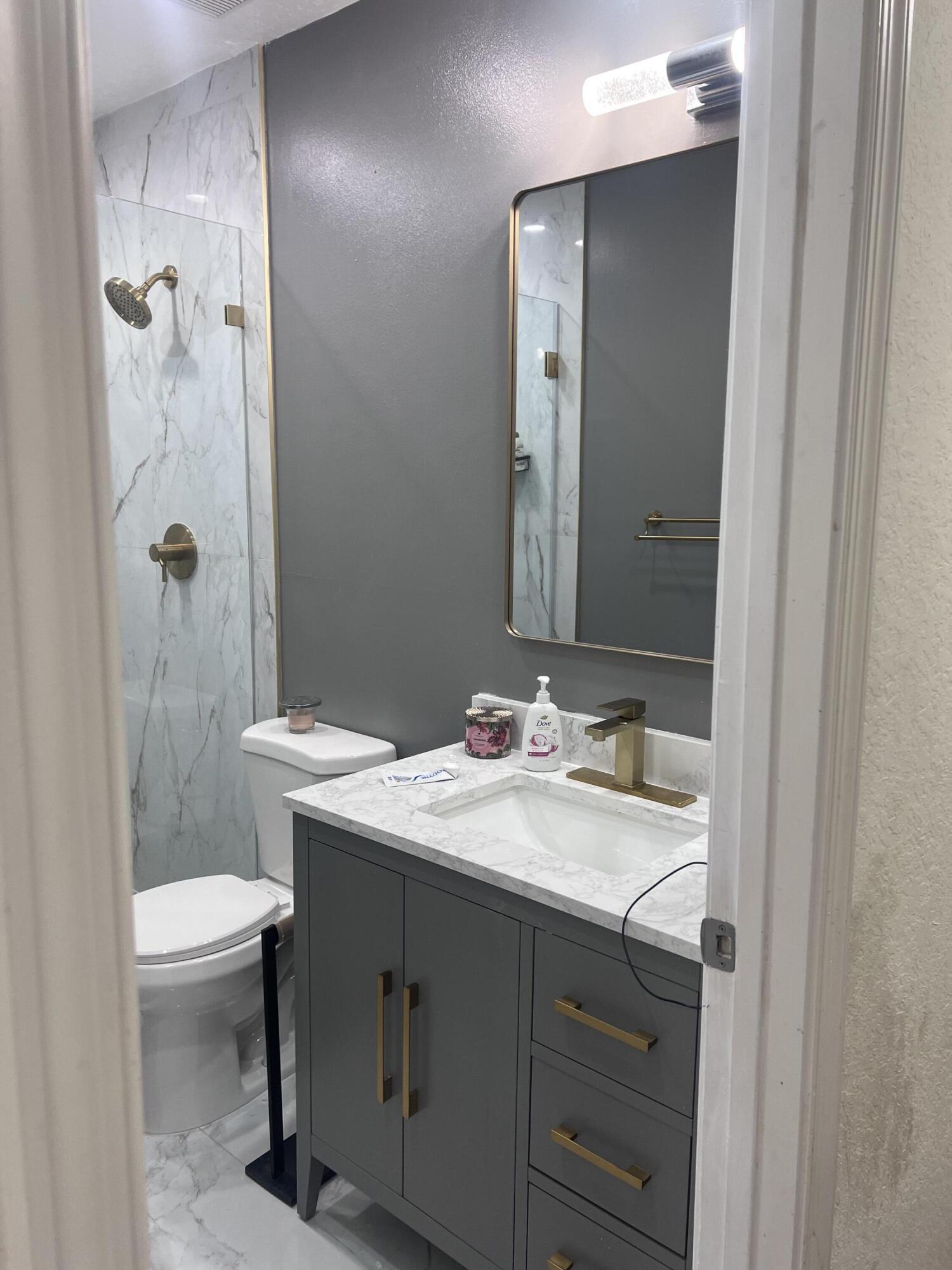 2336 Center Stone, Riviera Beach FL 33404