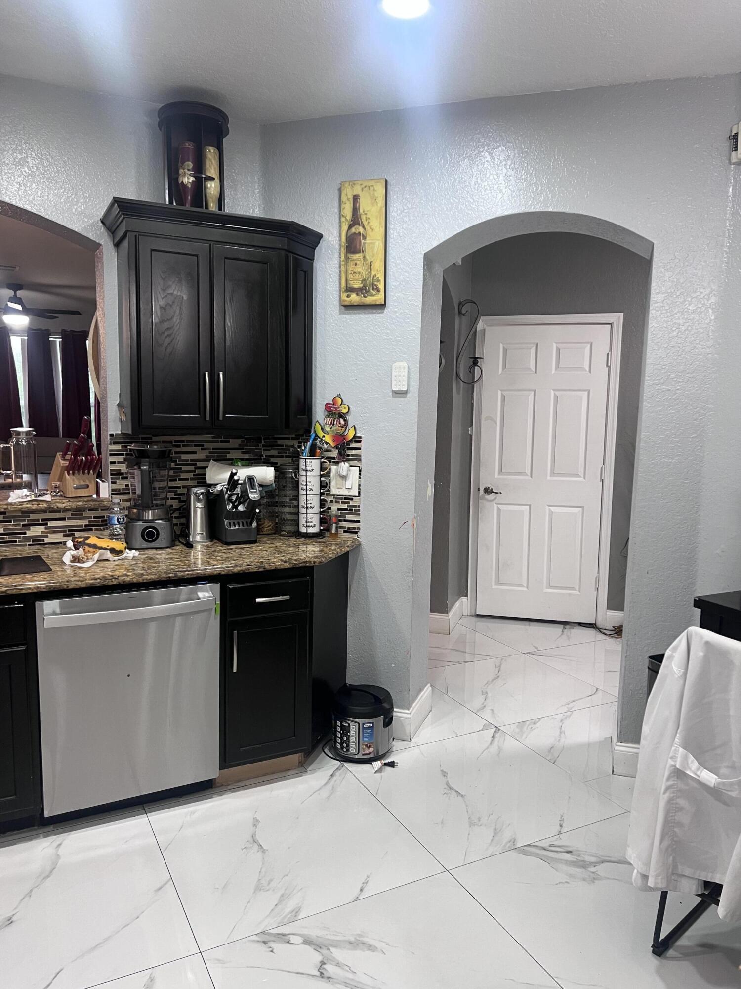2336 Center Stone, Riviera Beach FL 33404