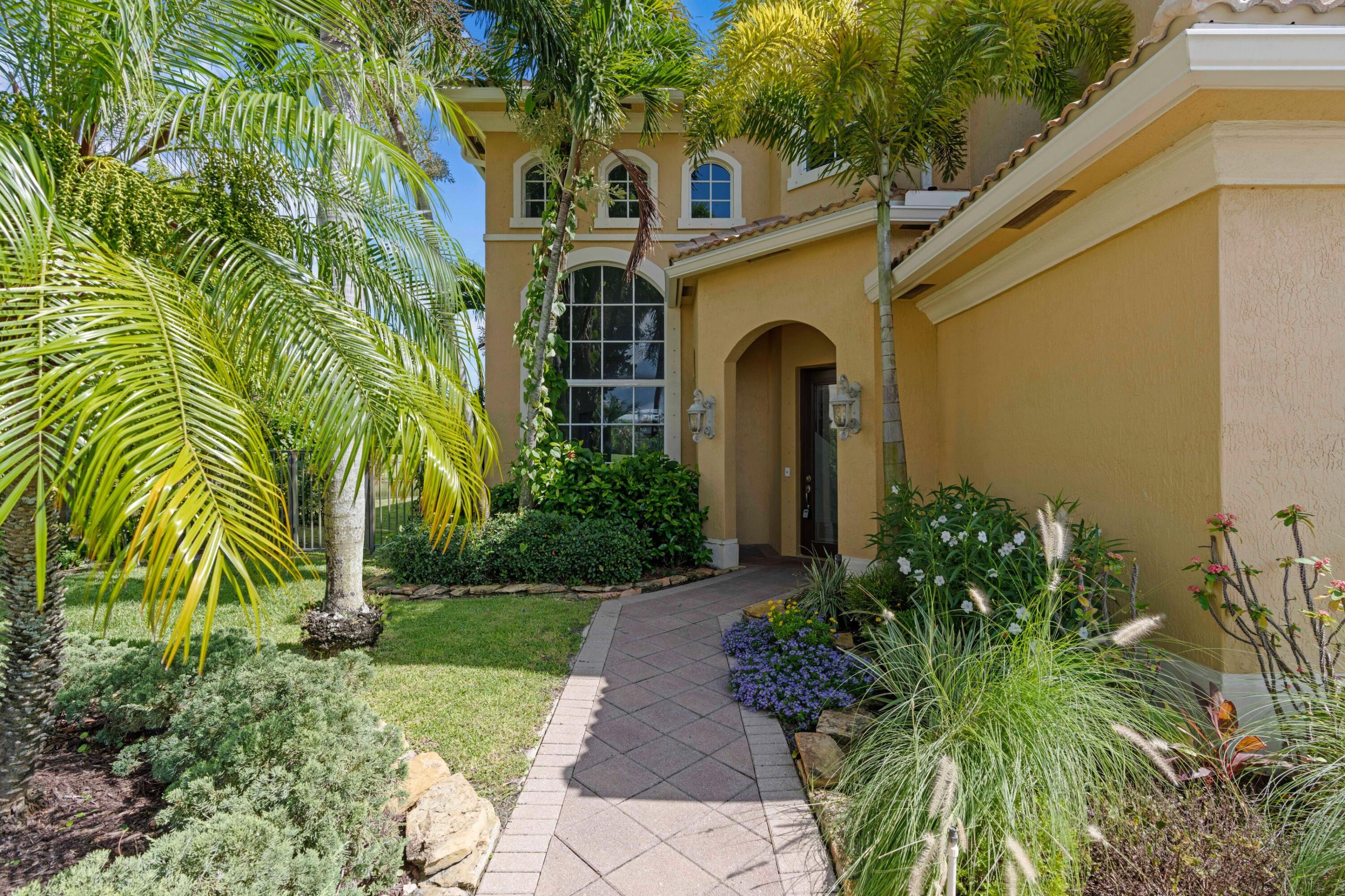 2643 Arbor, Royal Palm Beach FL 33411