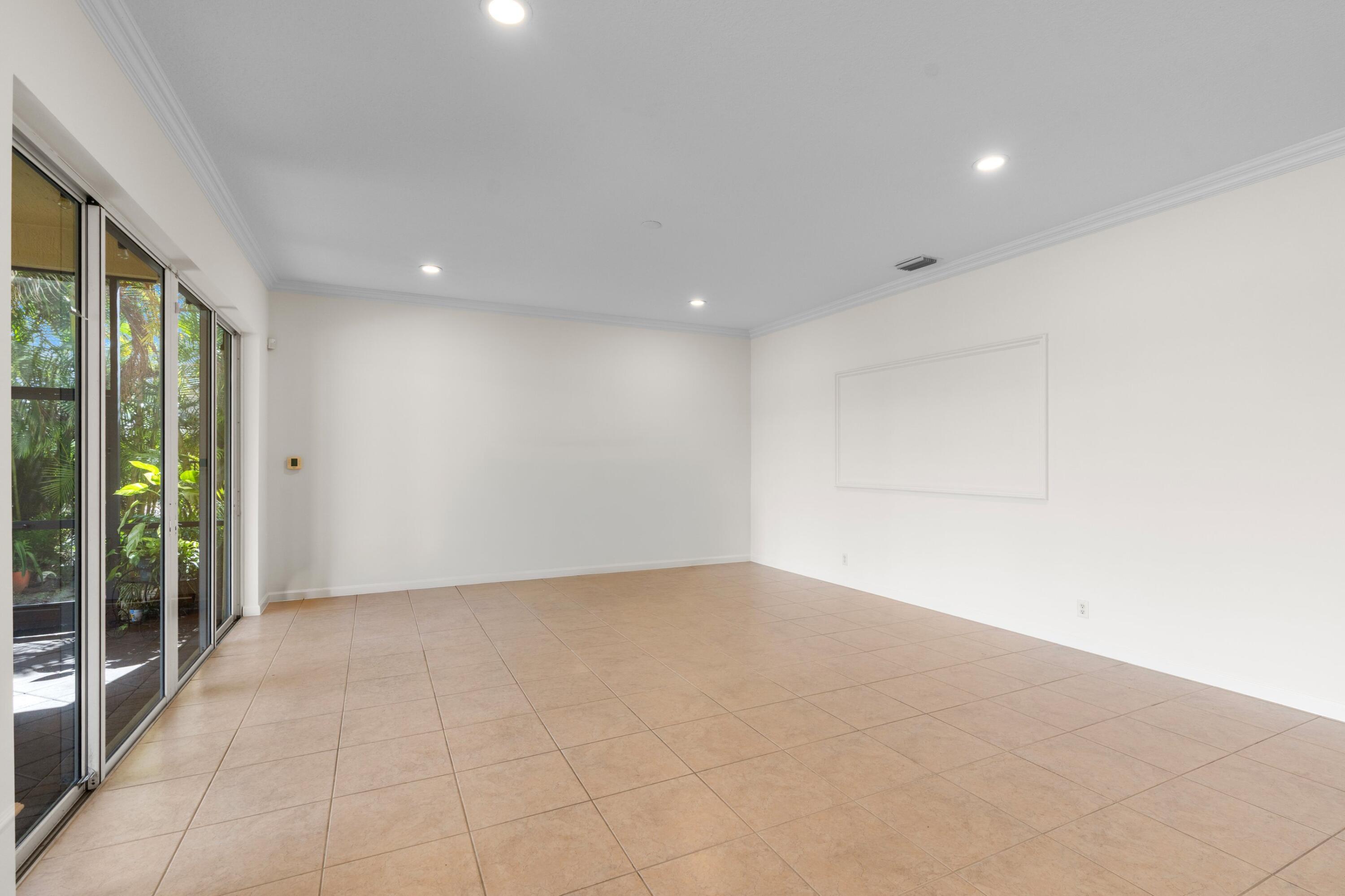 2643 Arbor, Royal Palm Beach FL 33411