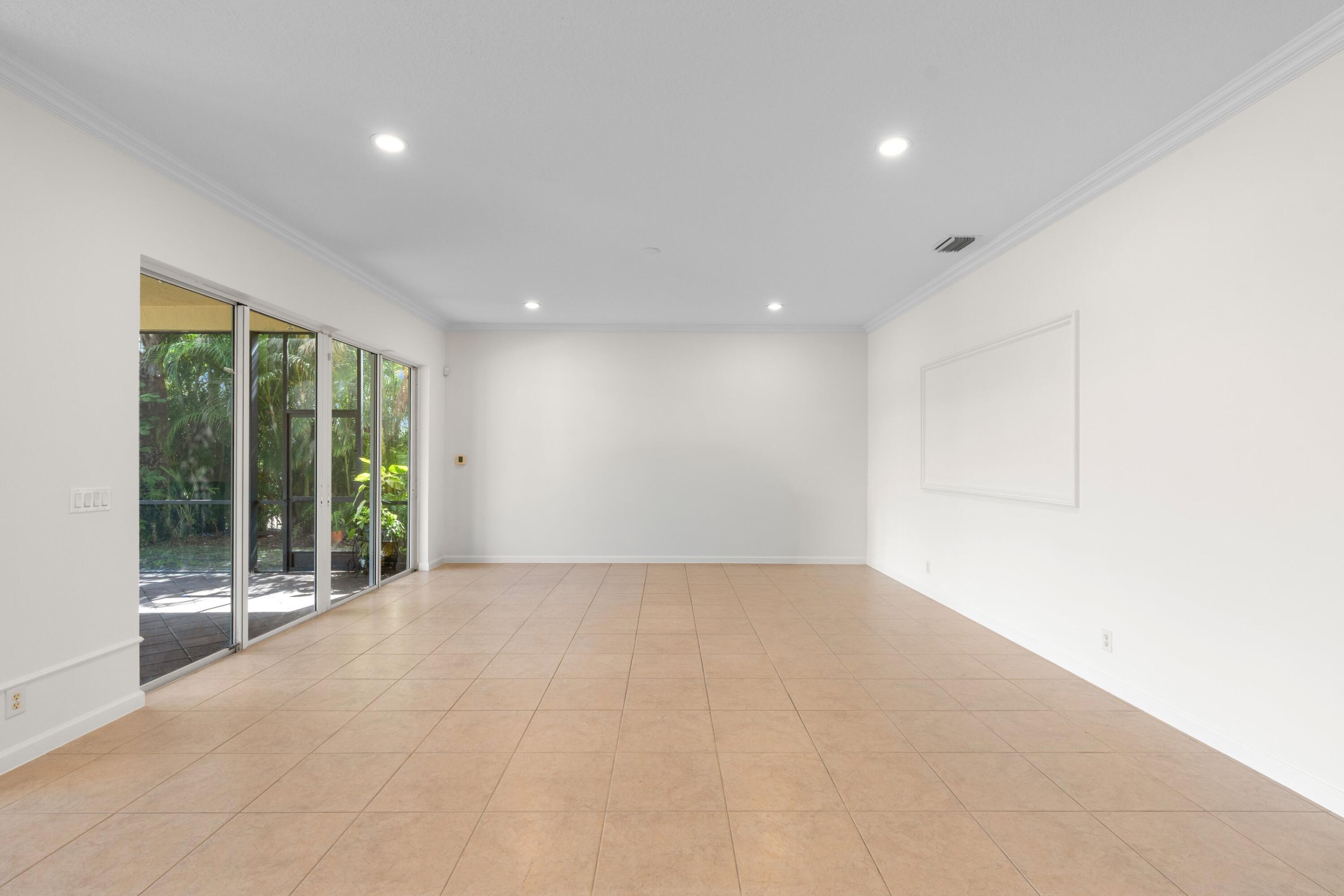 2643 Arbor, Royal Palm Beach FL 33411