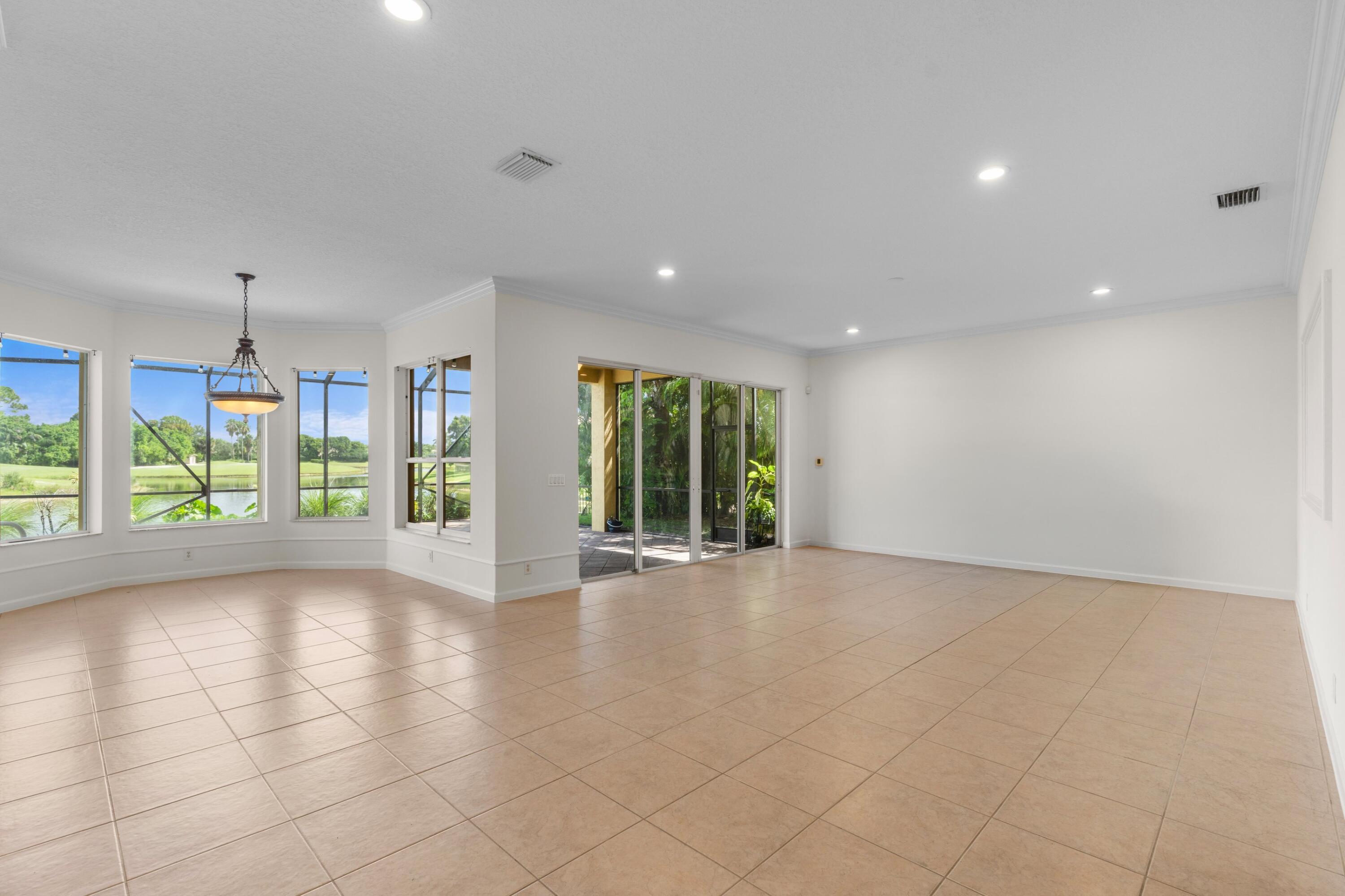 2643 Arbor, Royal Palm Beach FL 33411