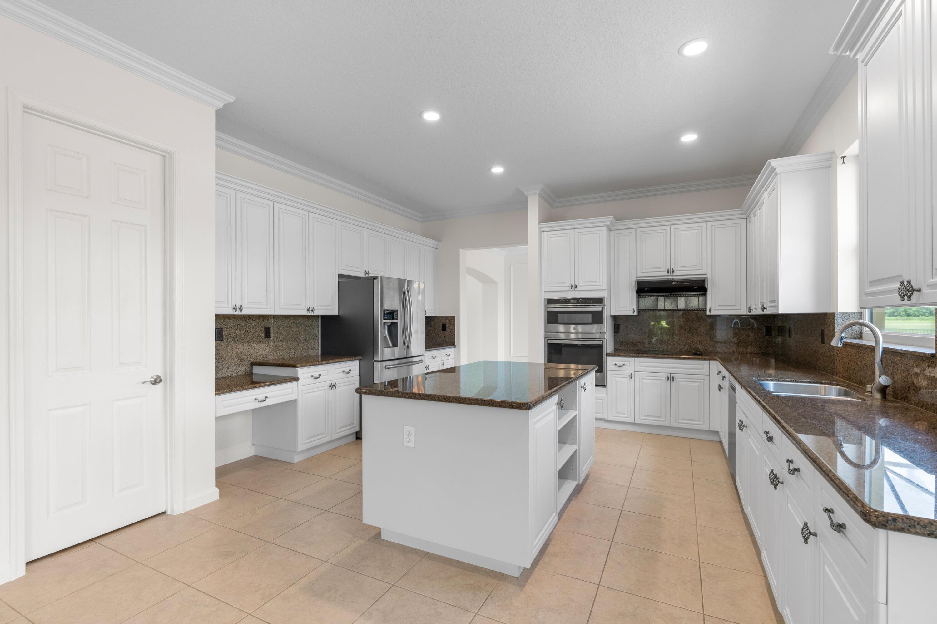 2643 Arbor, Royal Palm Beach FL 33411