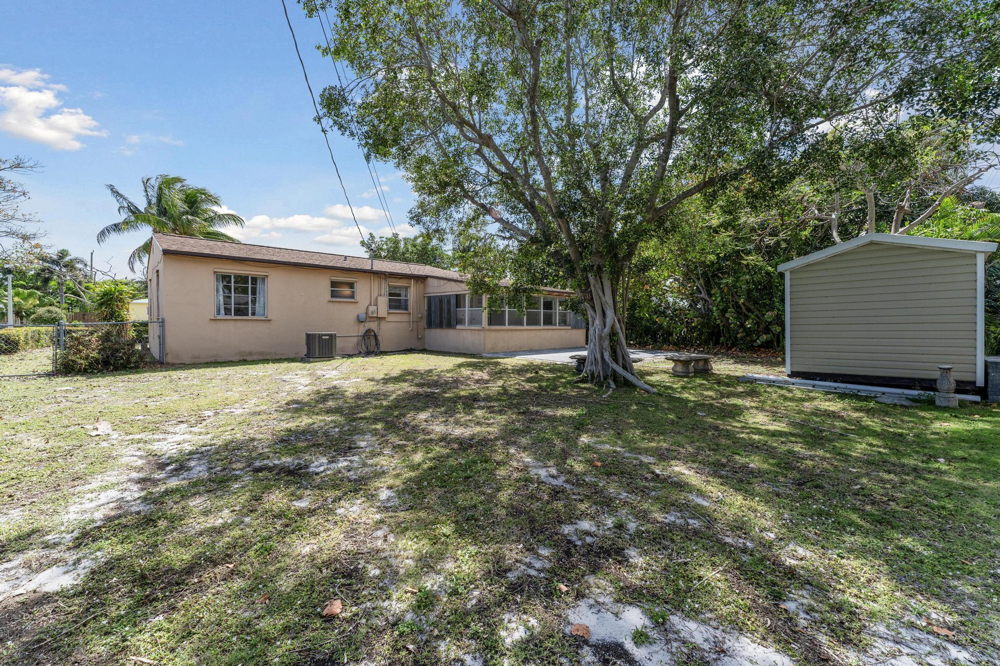 331 Winters, West Palm Beach FL 33405