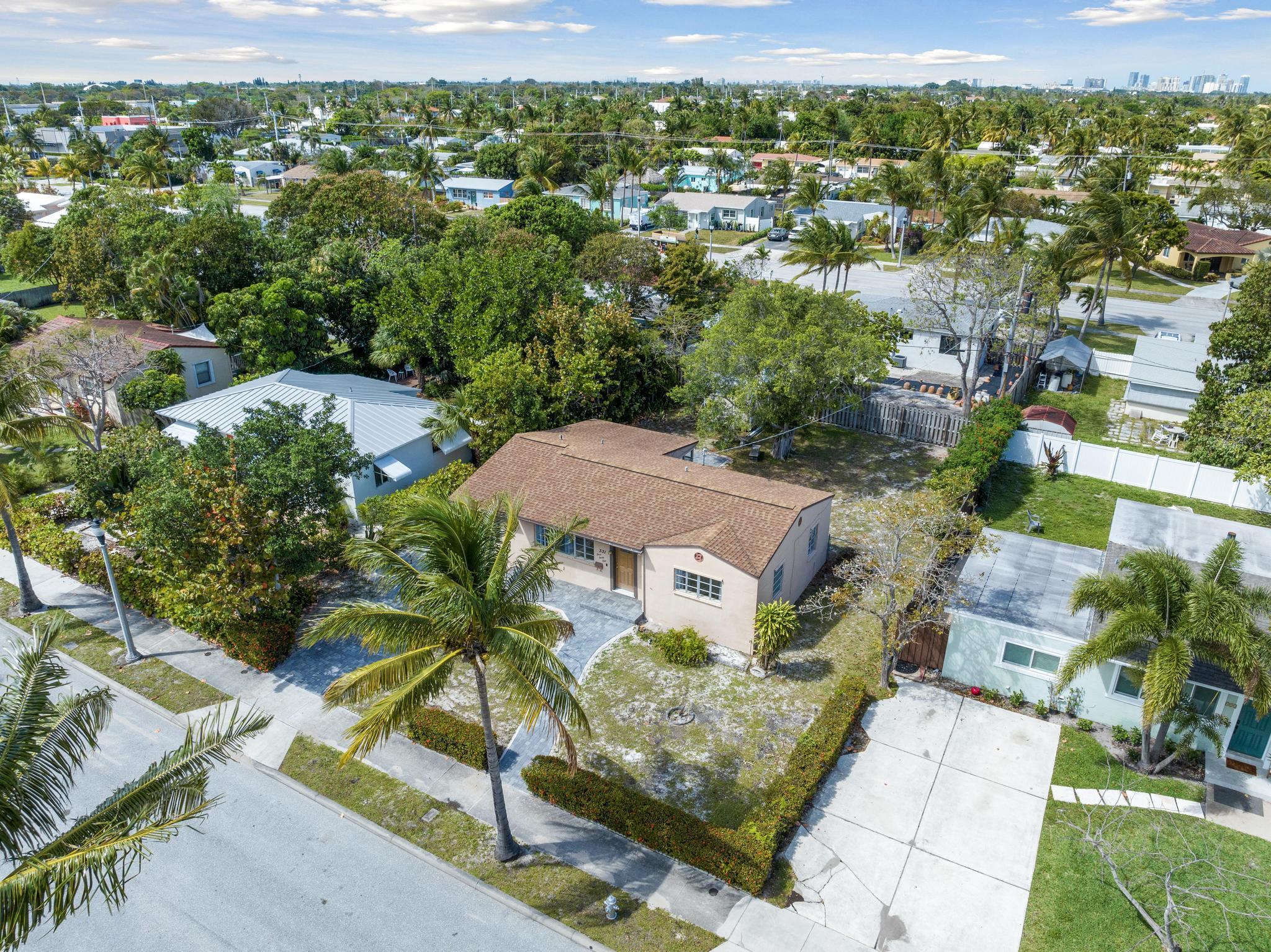 331 Winters, West Palm Beach FL 33405