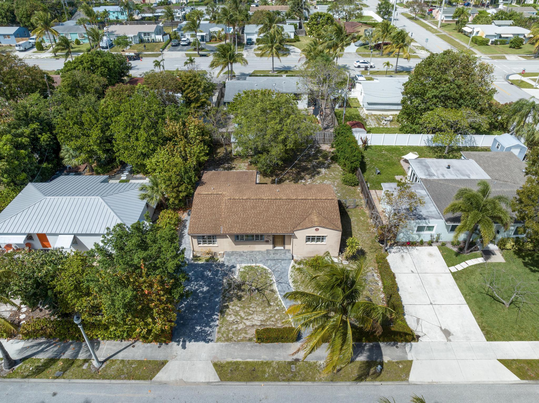 331 Winters, West Palm Beach FL 33405