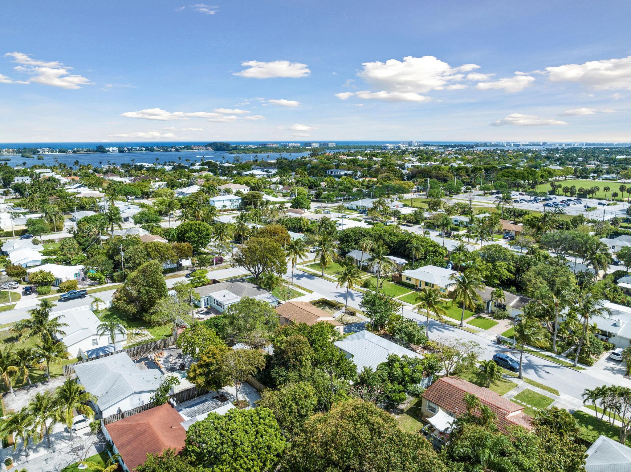 331 Winters, West Palm Beach FL 33405