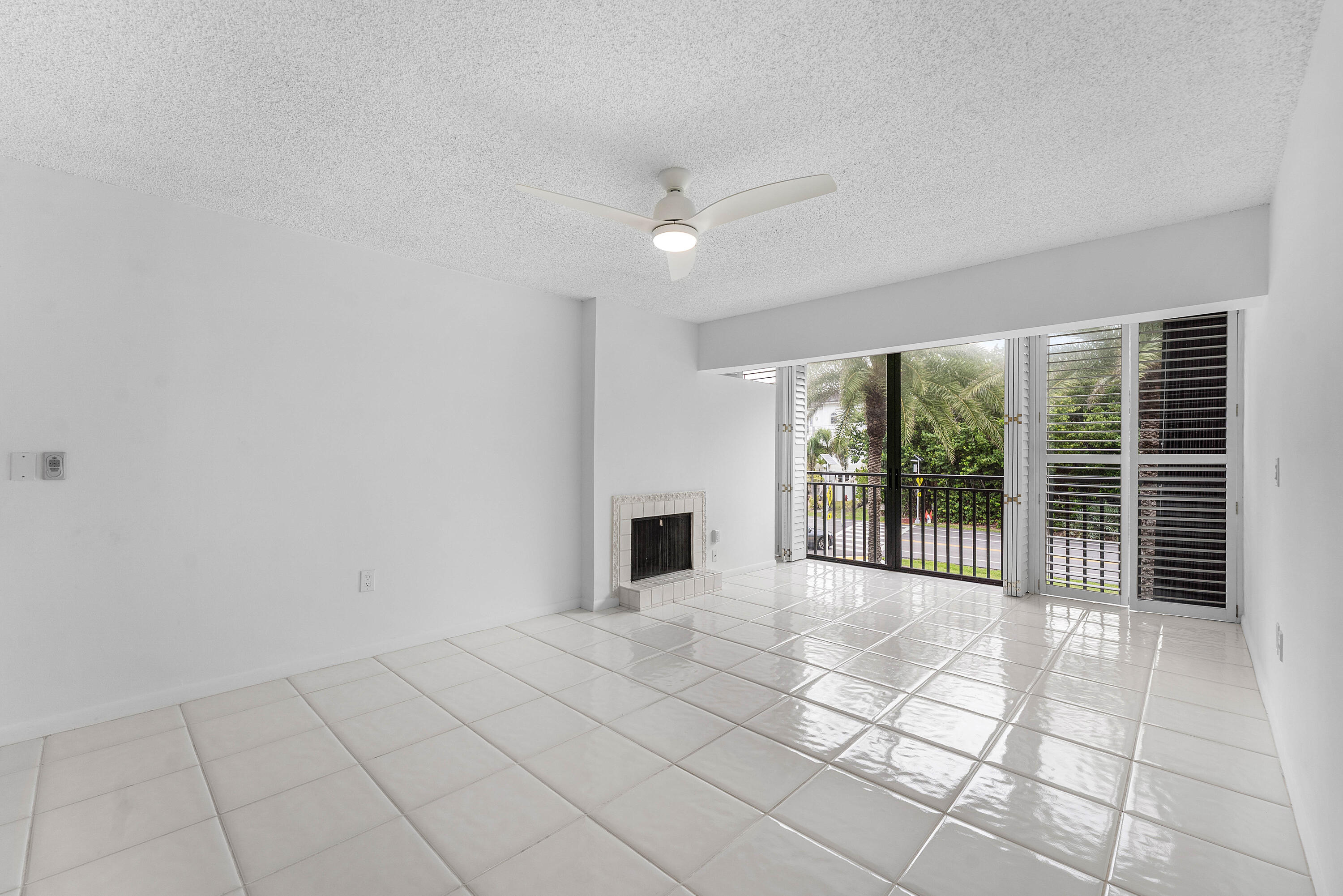 3908 S OCEAN #T-1, Highland Beach FL 33487