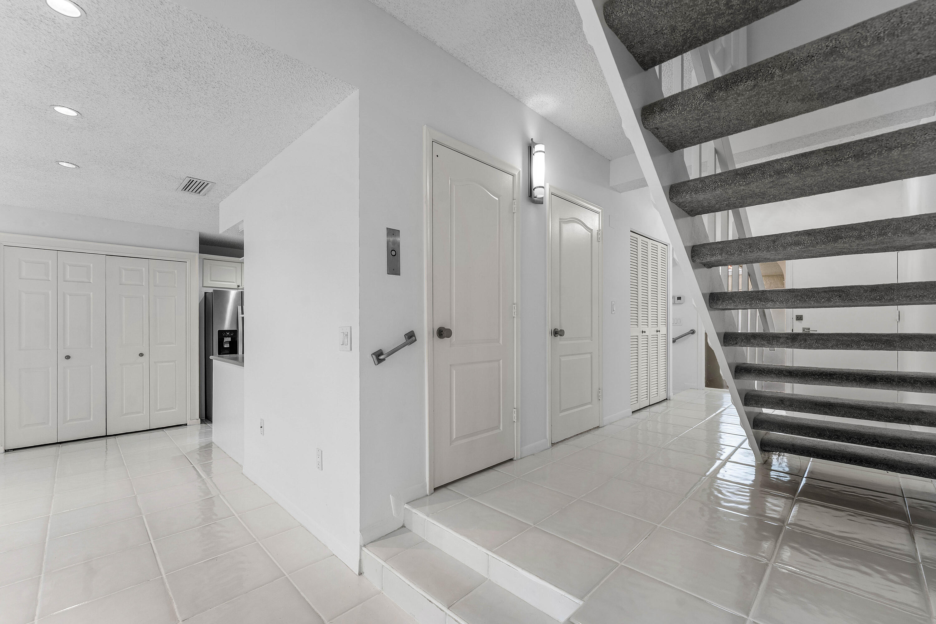 3908 S OCEAN #T-1, Highland Beach FL 33487