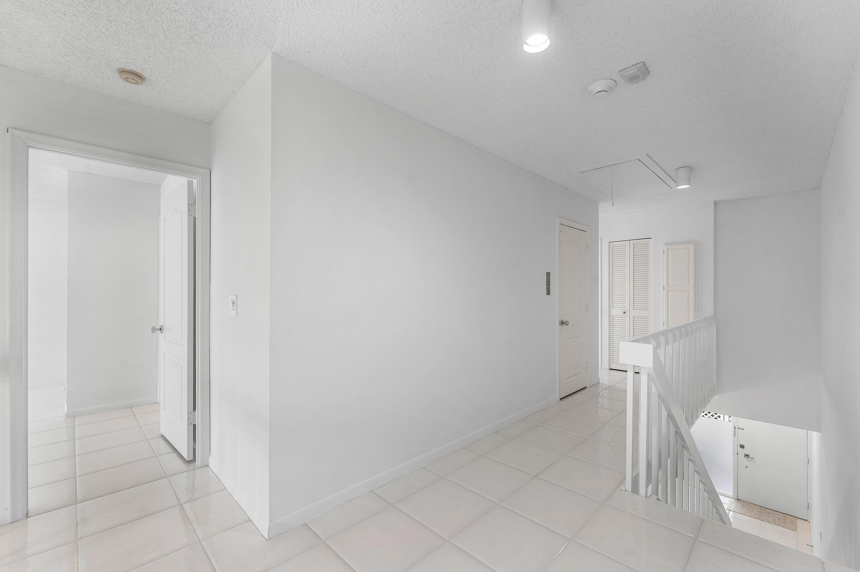 3908 S OCEAN #T-1, Highland Beach FL 33487