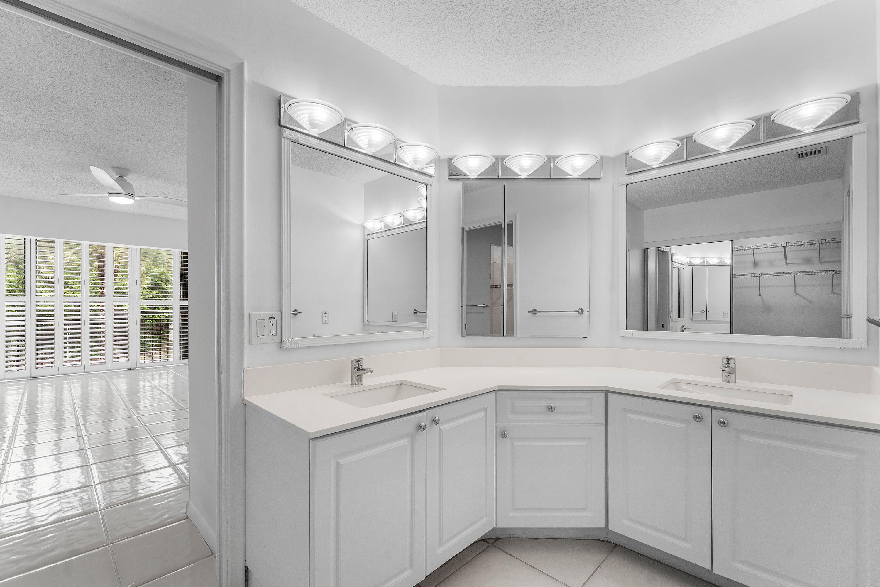 3908 S OCEAN #T-1, Highland Beach FL 33487