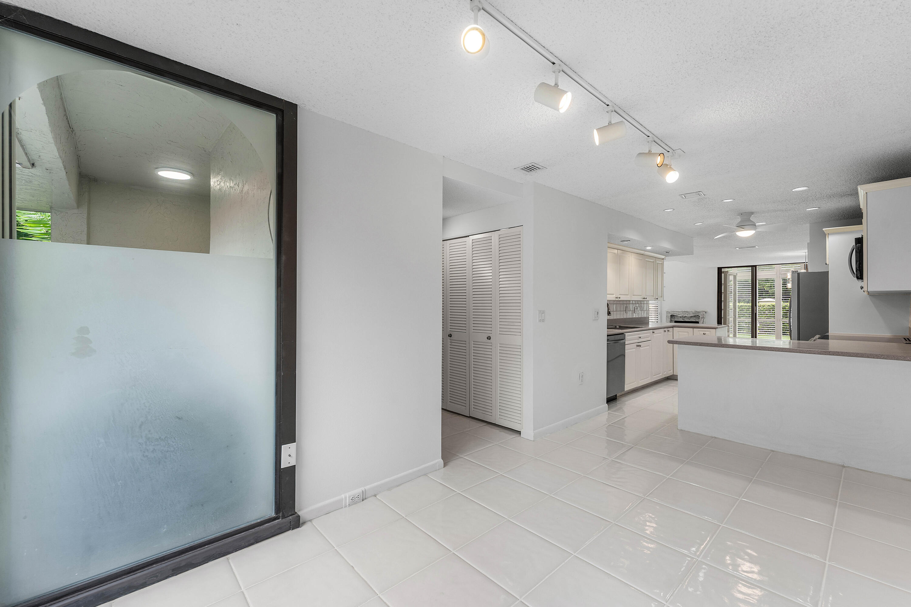 3908 S OCEAN #T-1, Highland Beach FL 33487