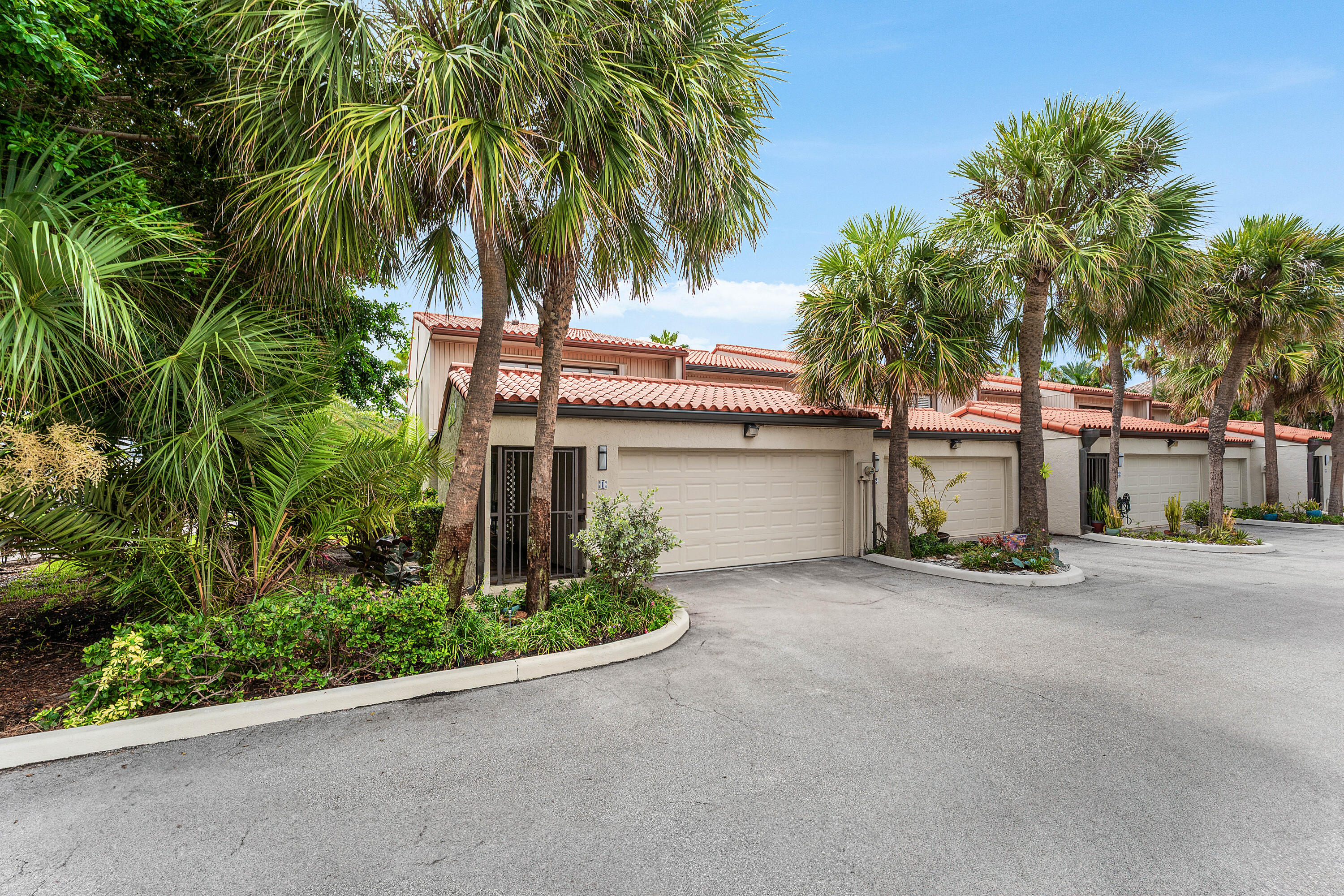 3908 S OCEAN #T-1, Highland Beach FL 33487