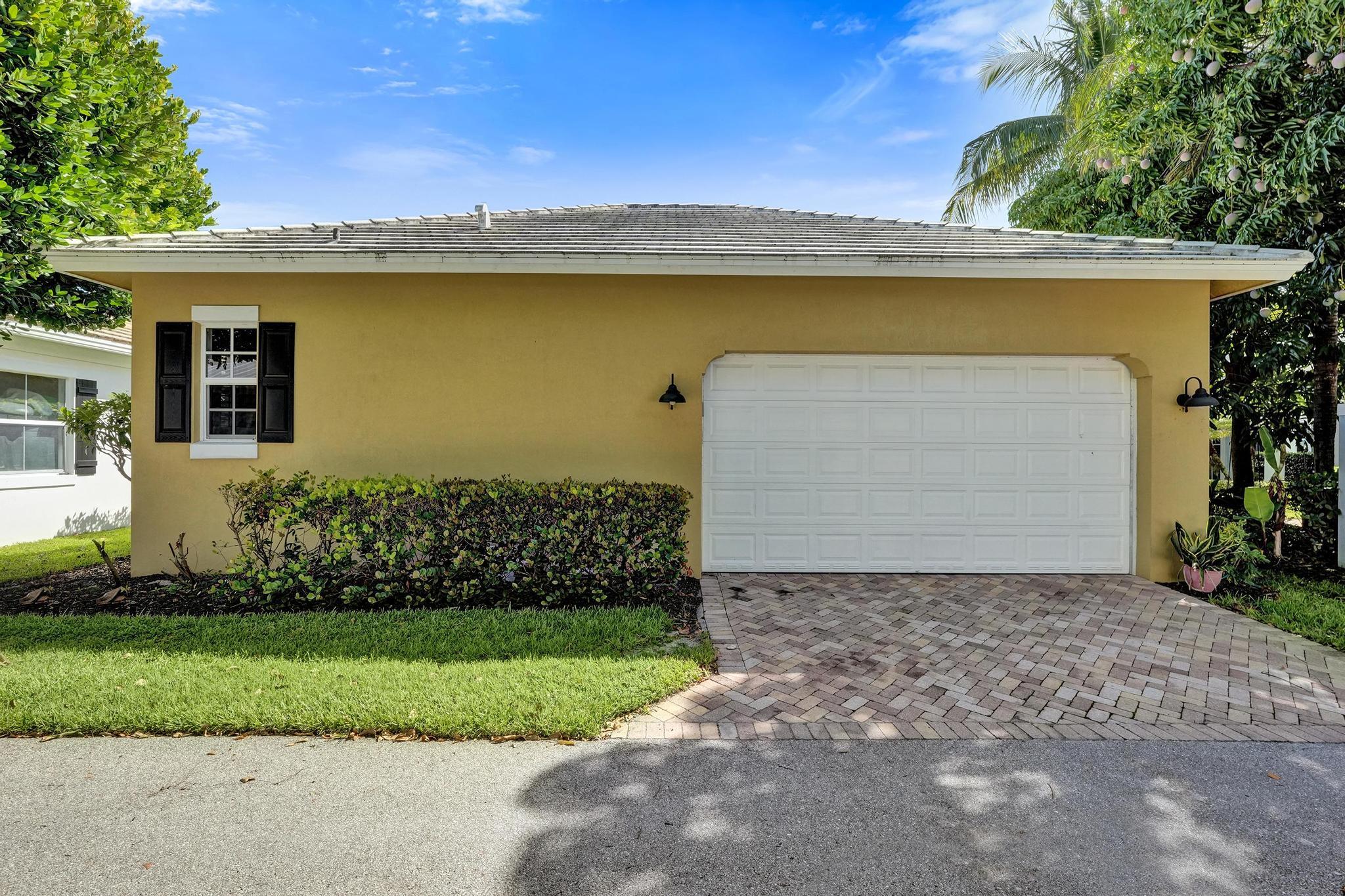 111 LEATHER LEAF, Jupiter FL 33458