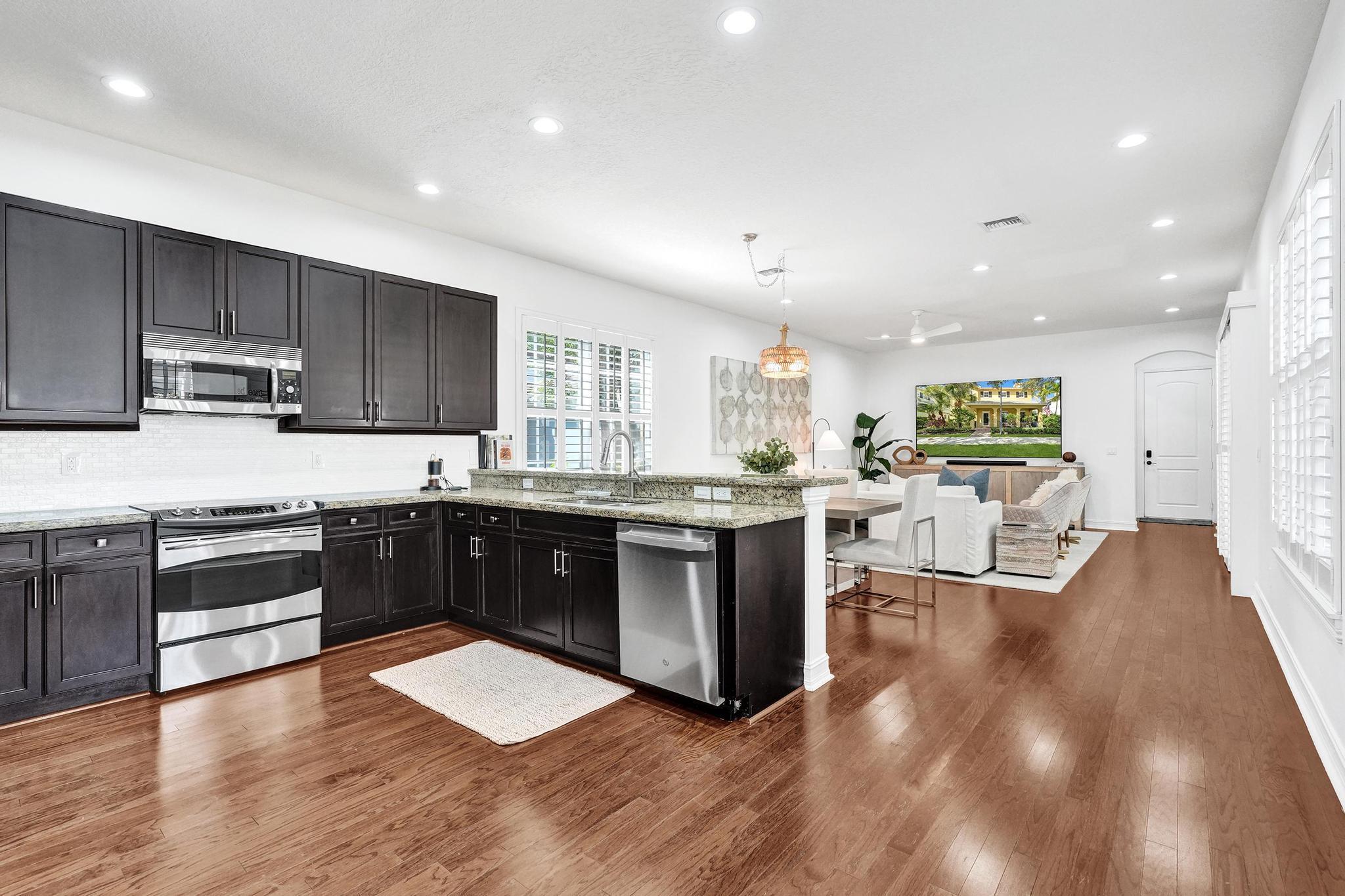 111 LEATHER LEAF, Jupiter FL 33458