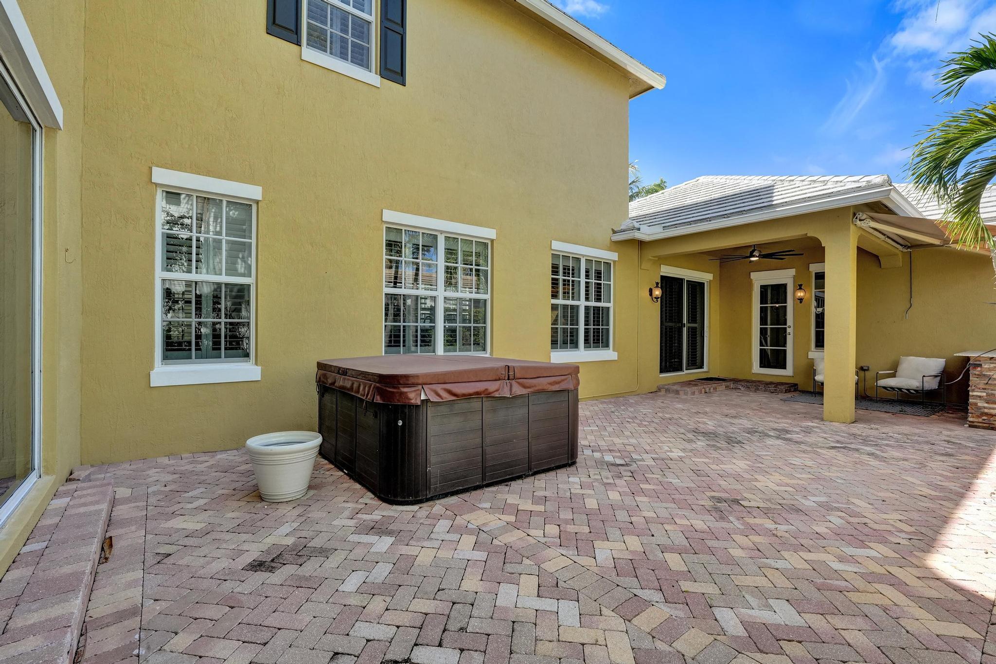 111 LEATHER LEAF, Jupiter FL 33458