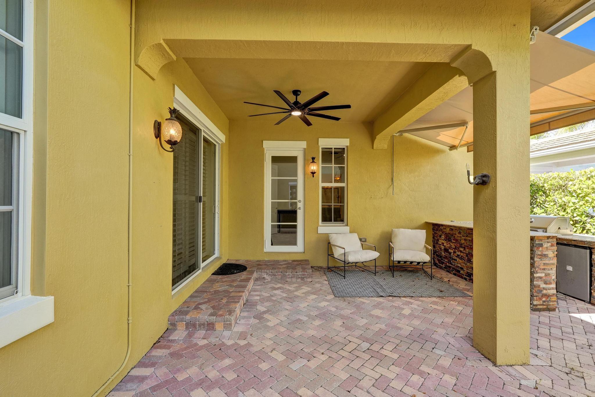 111 LEATHER LEAF, Jupiter FL 33458