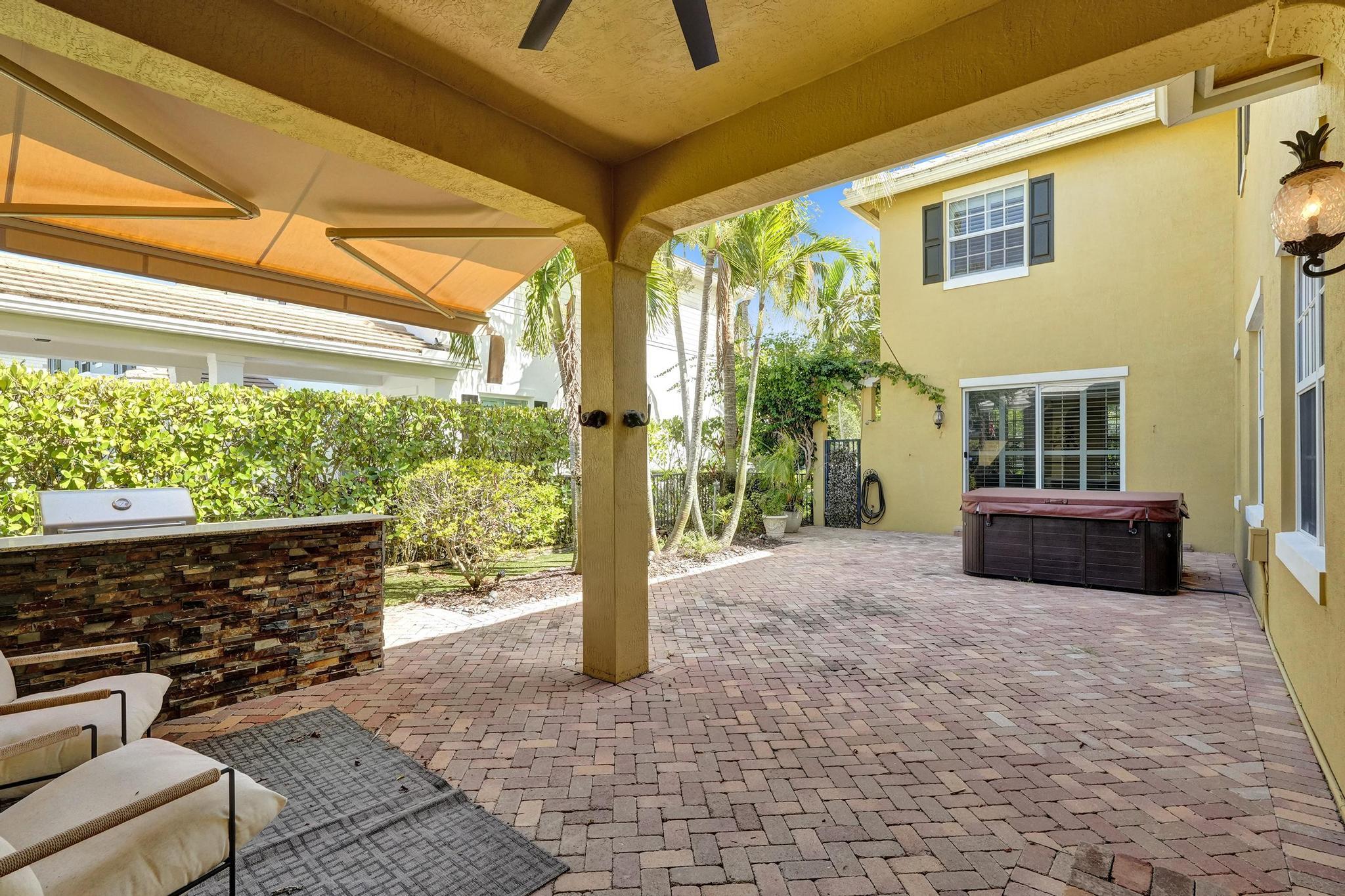 111 LEATHER LEAF, Jupiter FL 33458