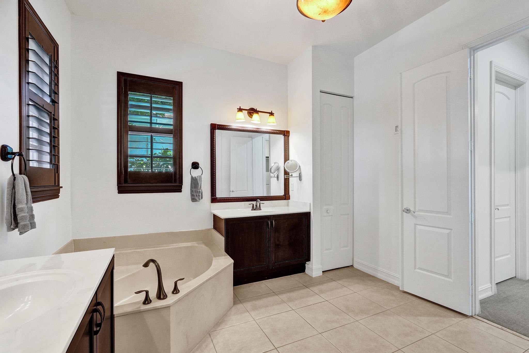 111 LEATHER LEAF, Jupiter FL 33458
