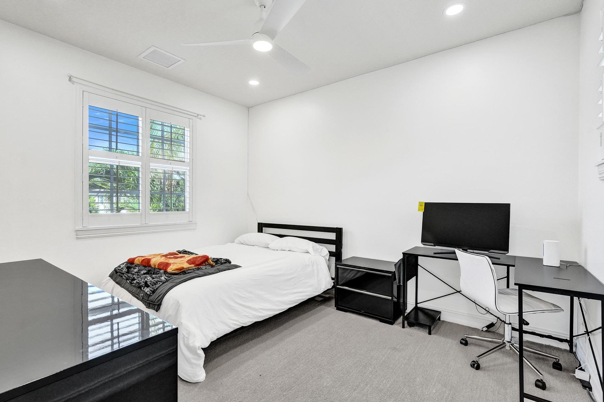 111 LEATHER LEAF, Jupiter FL 33458