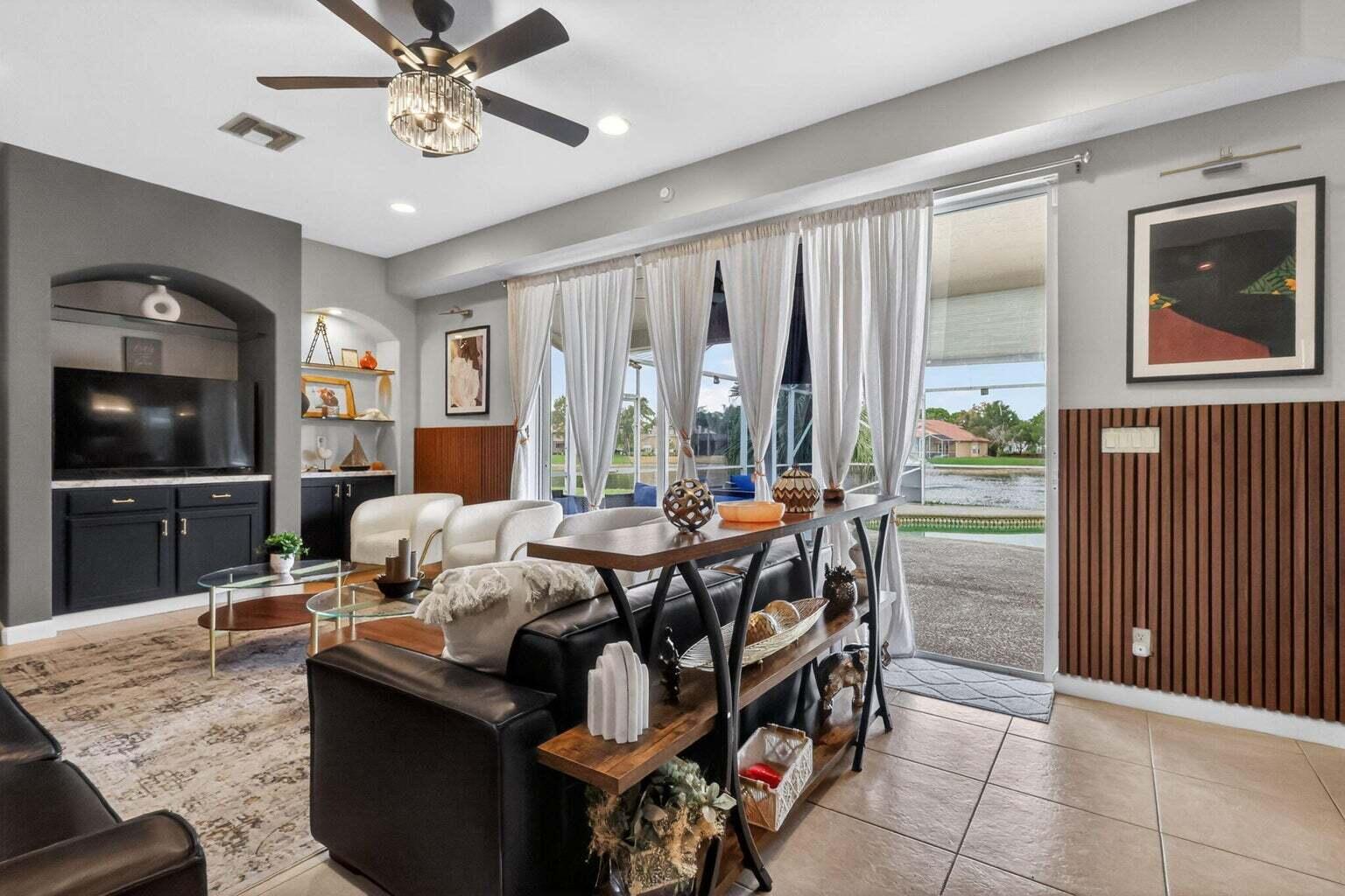 3620 E Hamilton, West Palm Beach FL 33411