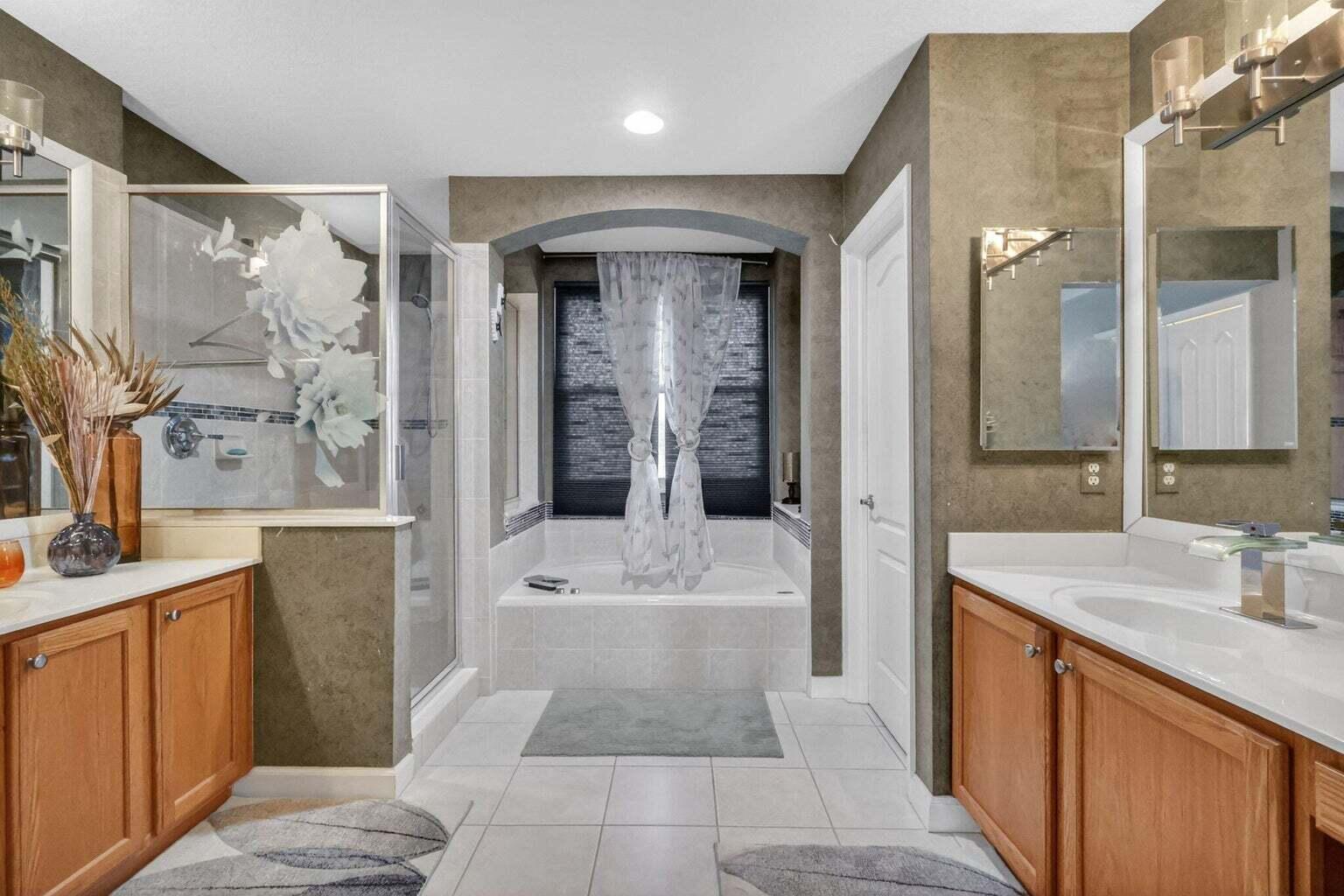 3620 E Hamilton, West Palm Beach FL 33411
