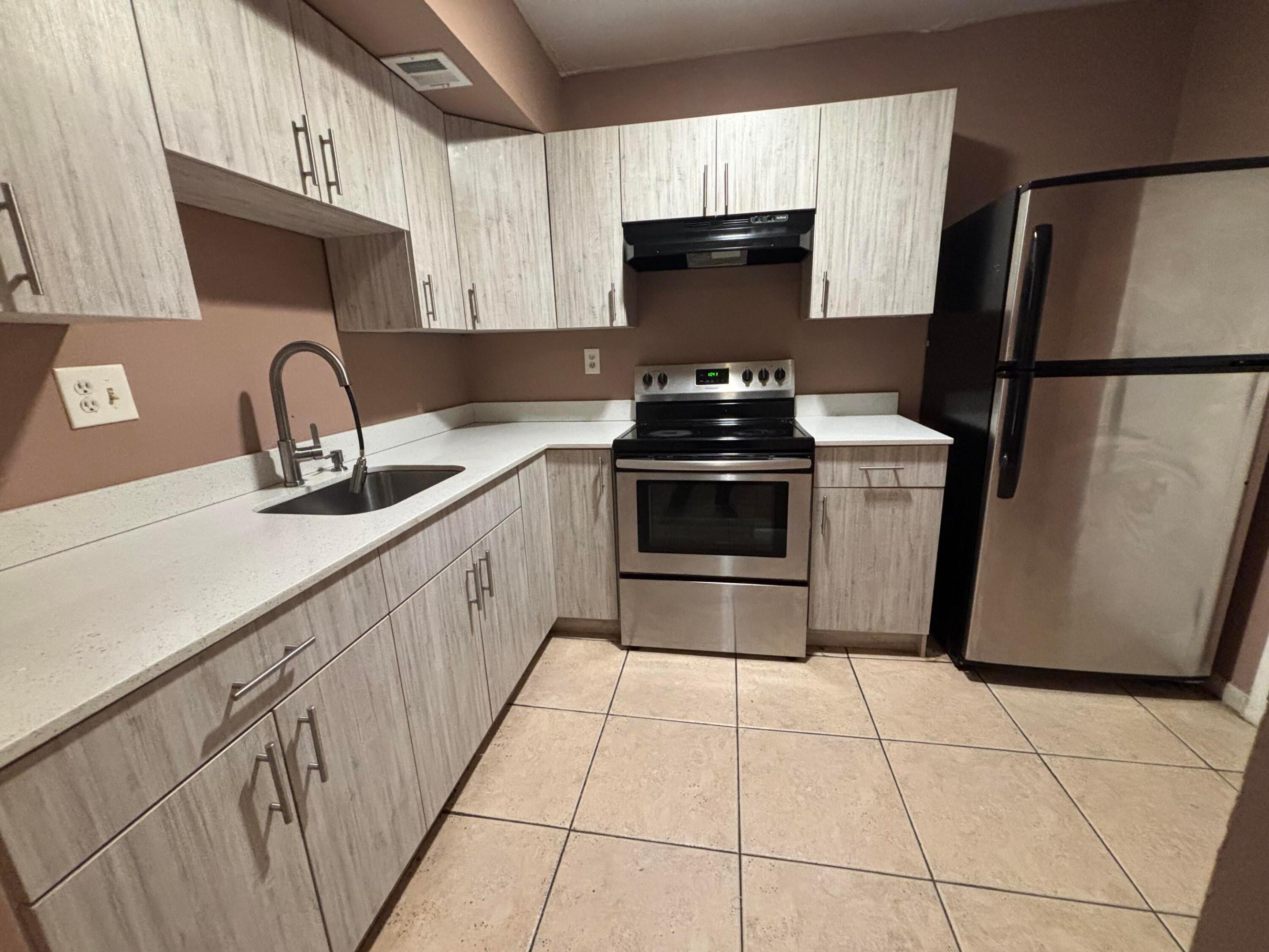 3710 NW 21st #413, Lauderdale Lakes FL 33311