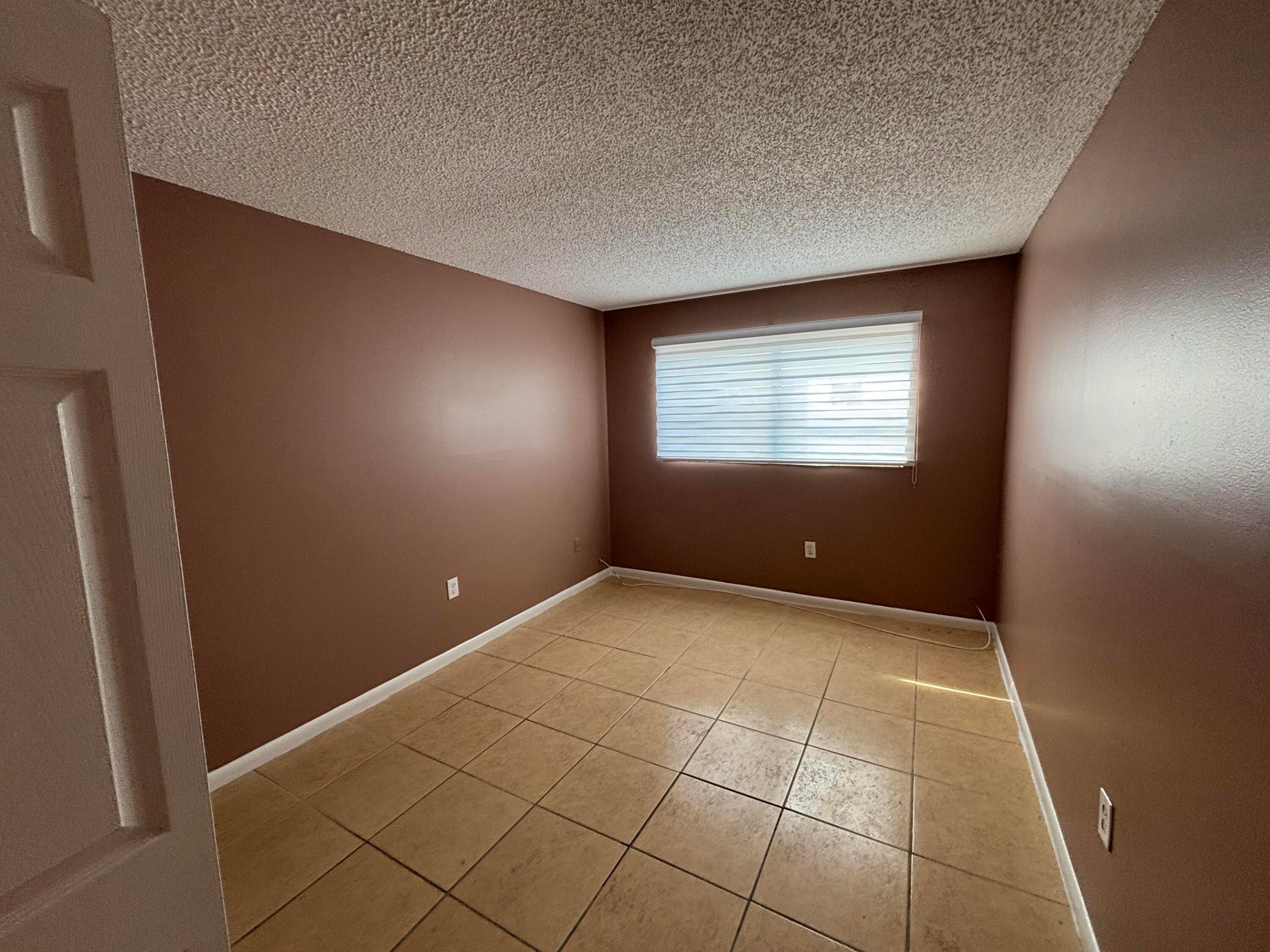 3710 NW 21st #413, Lauderdale Lakes FL 33311