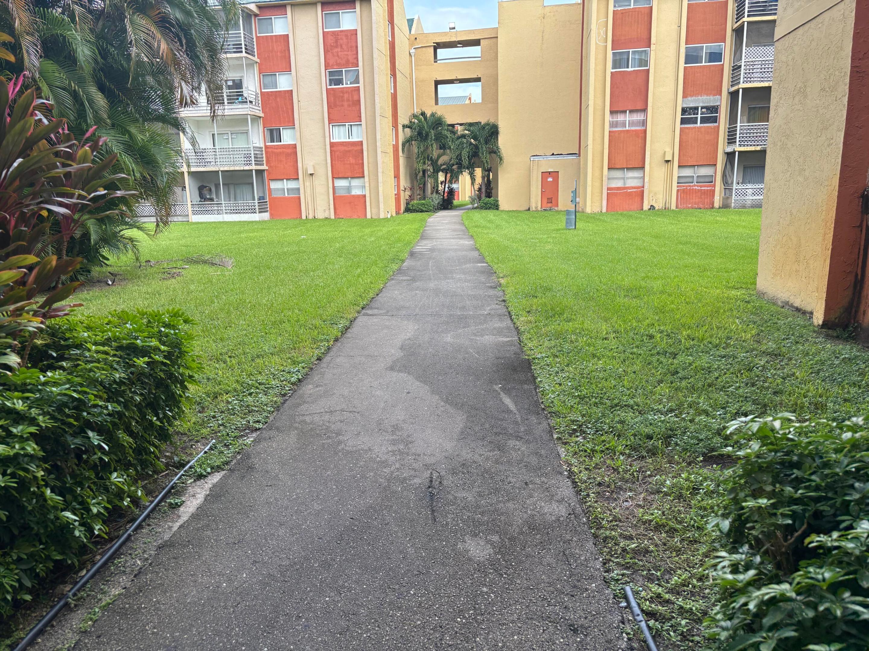3710 NW 21st #413, Lauderdale Lakes FL 33311
