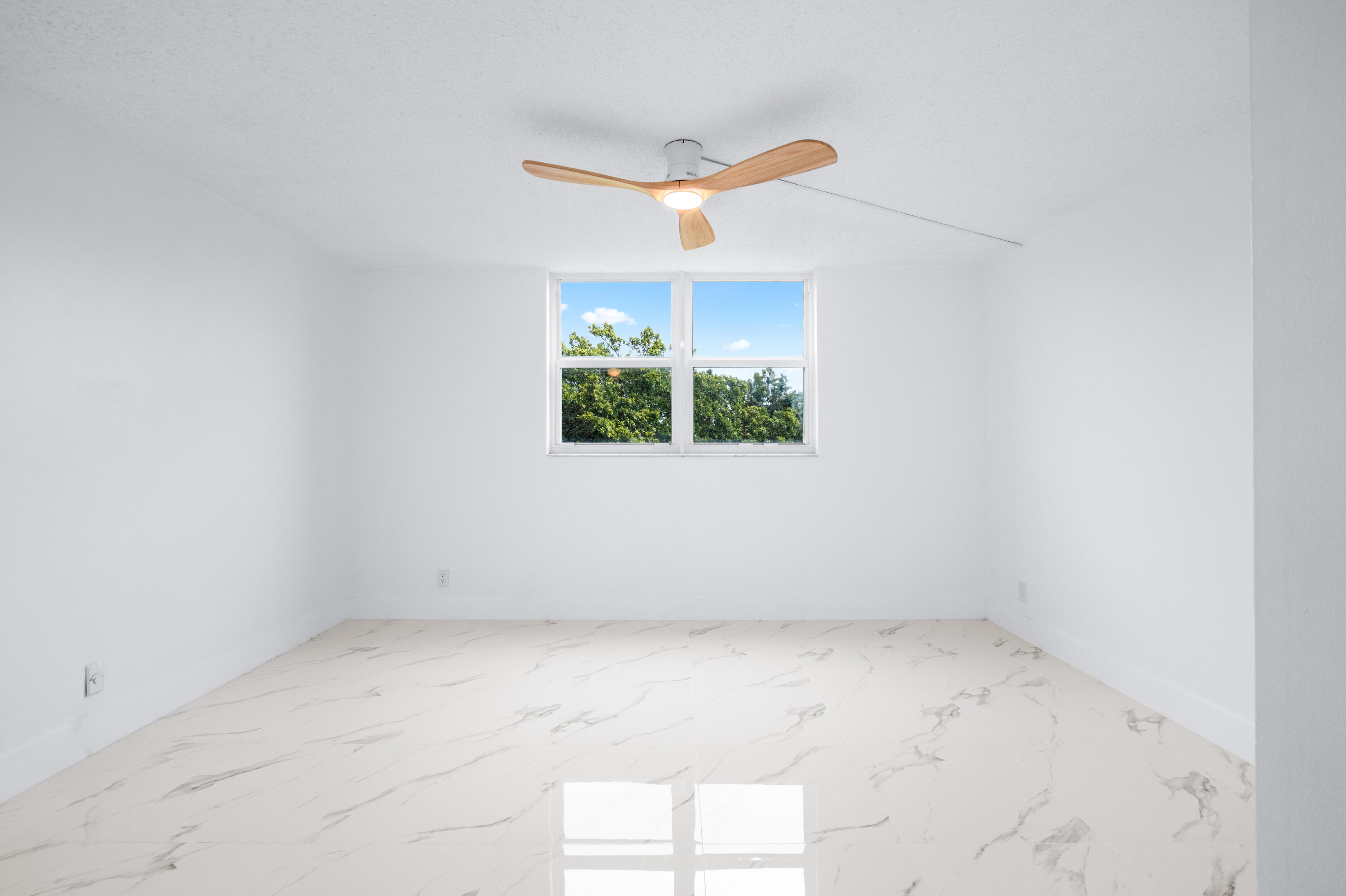 501 E DANIA BEACH #5-3F, Dania Beach FL 33004