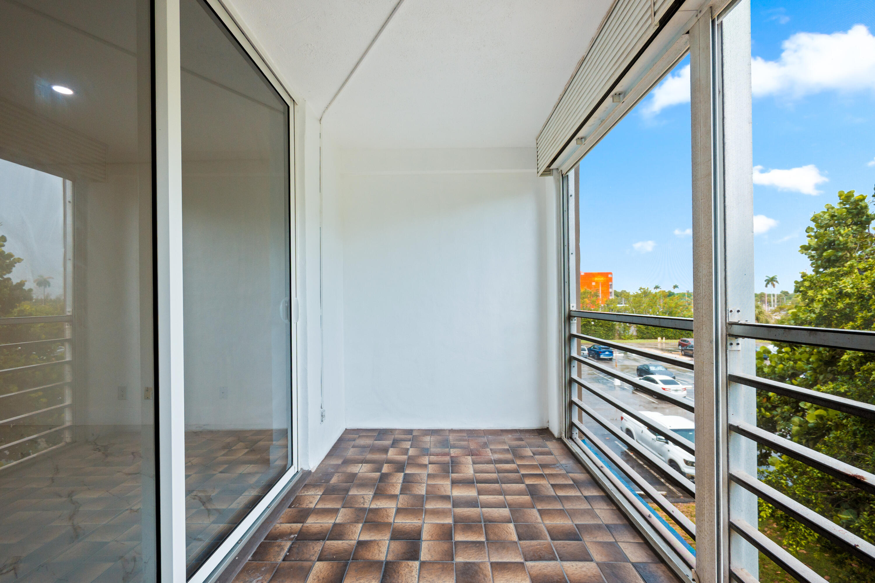 501 E DANIA BEACH #5-3F, Dania Beach FL 33004