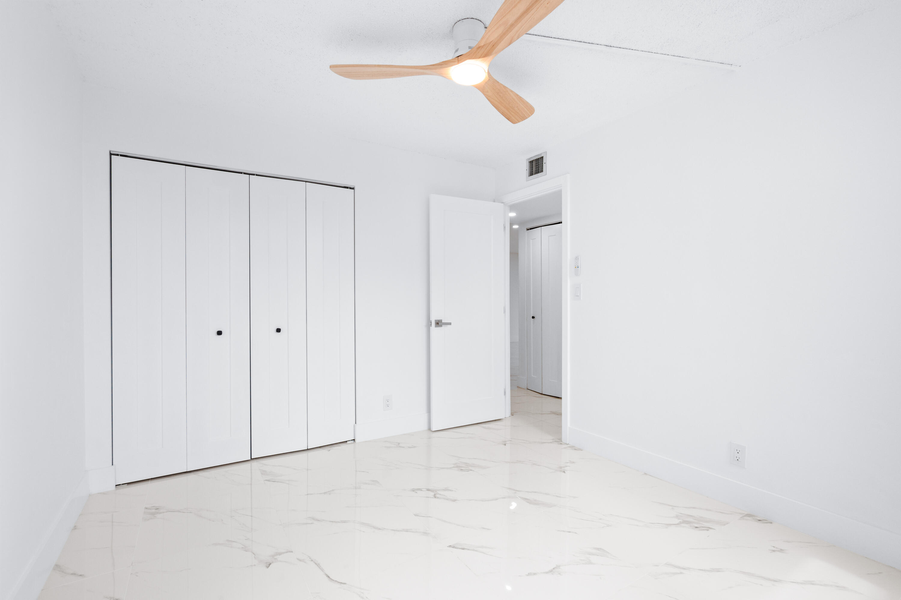 501 E DANIA BEACH #5-3F, Dania Beach FL 33004