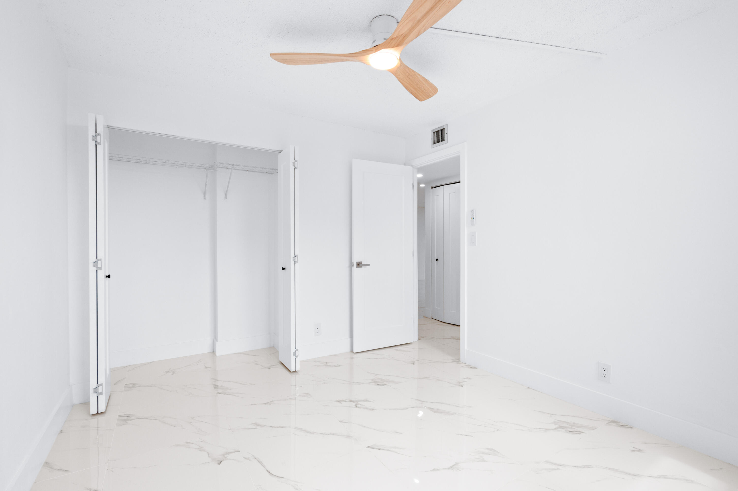 501 E DANIA BEACH #5-3F, Dania Beach FL 33004