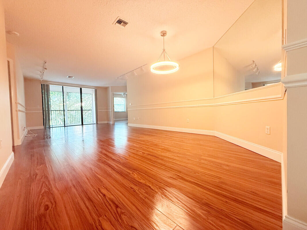 4300 NW 30th #343, Coconut Creek FL 33066