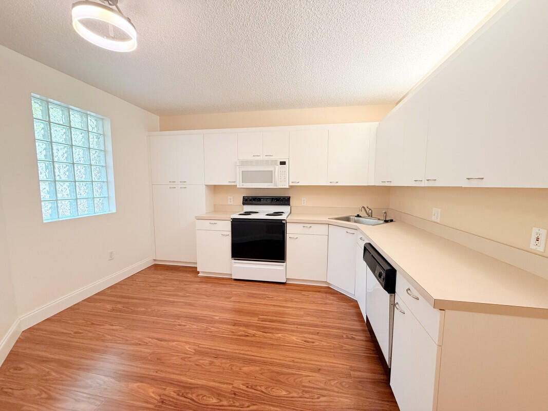 4300 NW 30th #343, Coconut Creek FL 33066