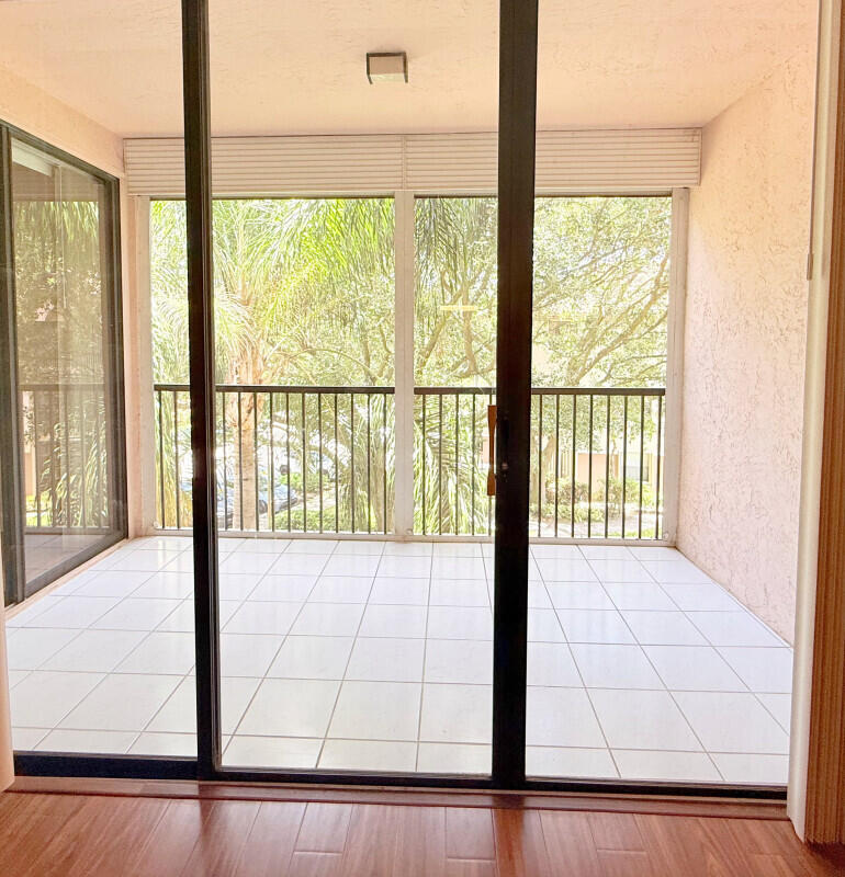 4300 NW 30th #343, Coconut Creek FL 33066