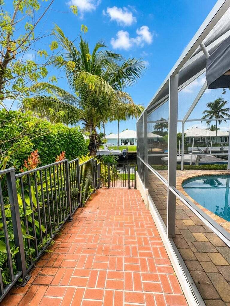 1111 SW Pepperridge, Boca Raton FL 33486