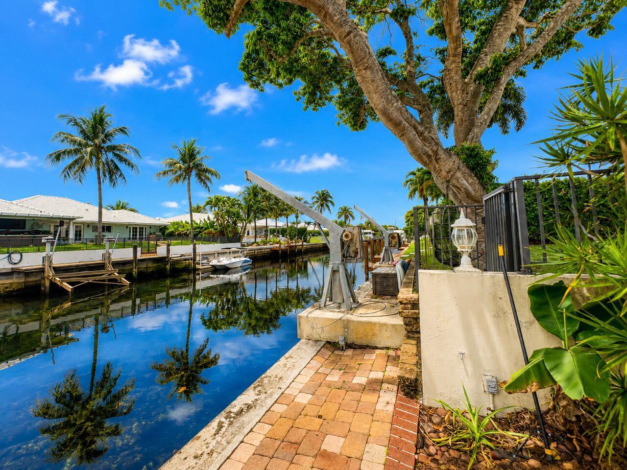 1111 SW Pepperridge, Boca Raton FL 33486