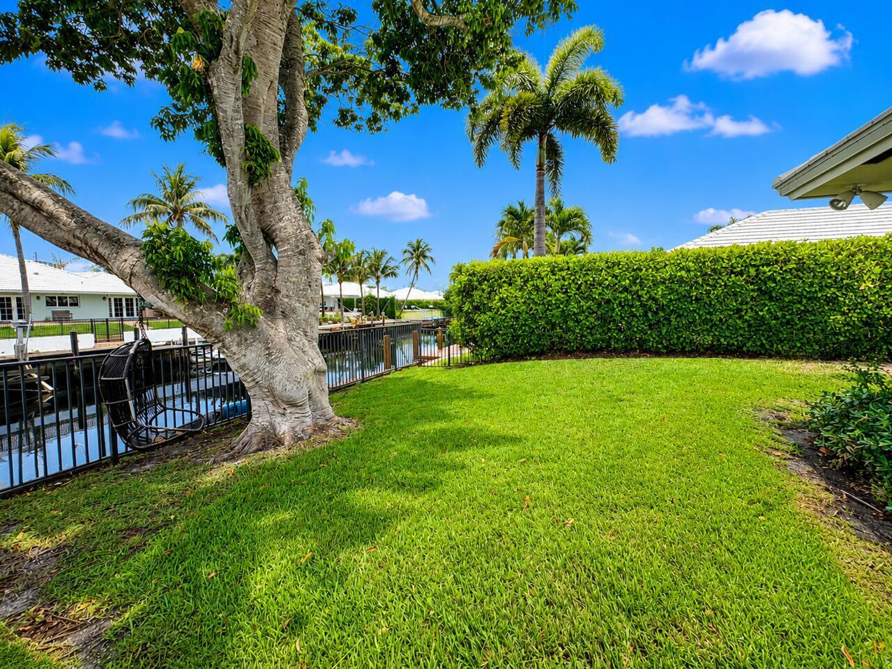 1111 SW Pepperridge, Boca Raton FL 33486