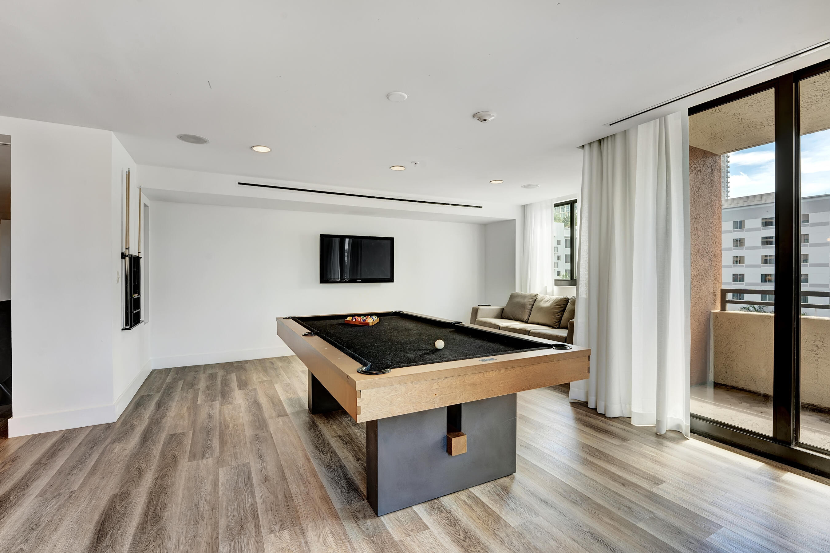 100 N Federal #1021, Fort Lauderdale FL 33301