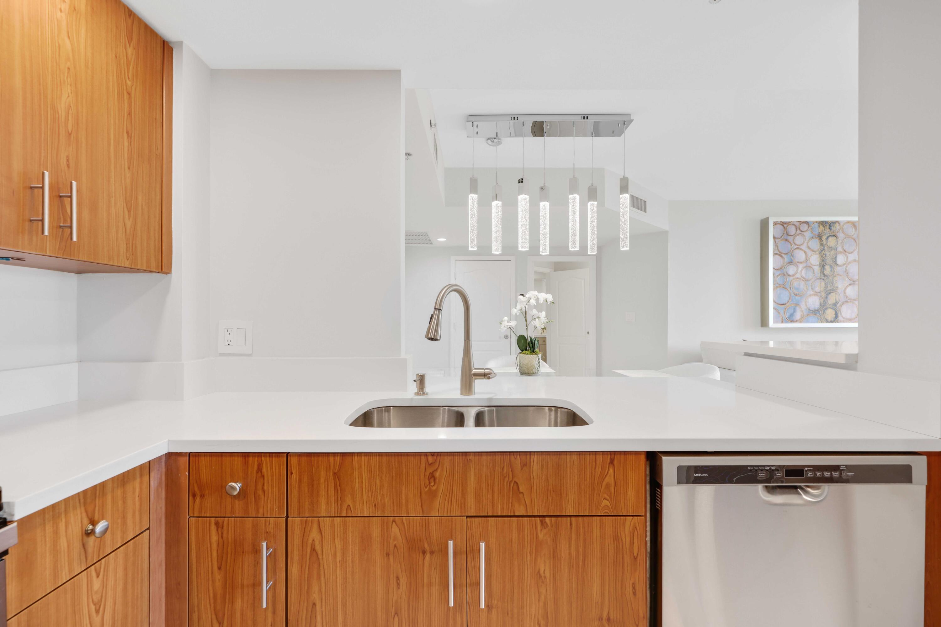 100 N Federal #1021, Fort Lauderdale FL 33301