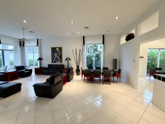16131 Villa Vizcaya, Delray Beach FL 33446