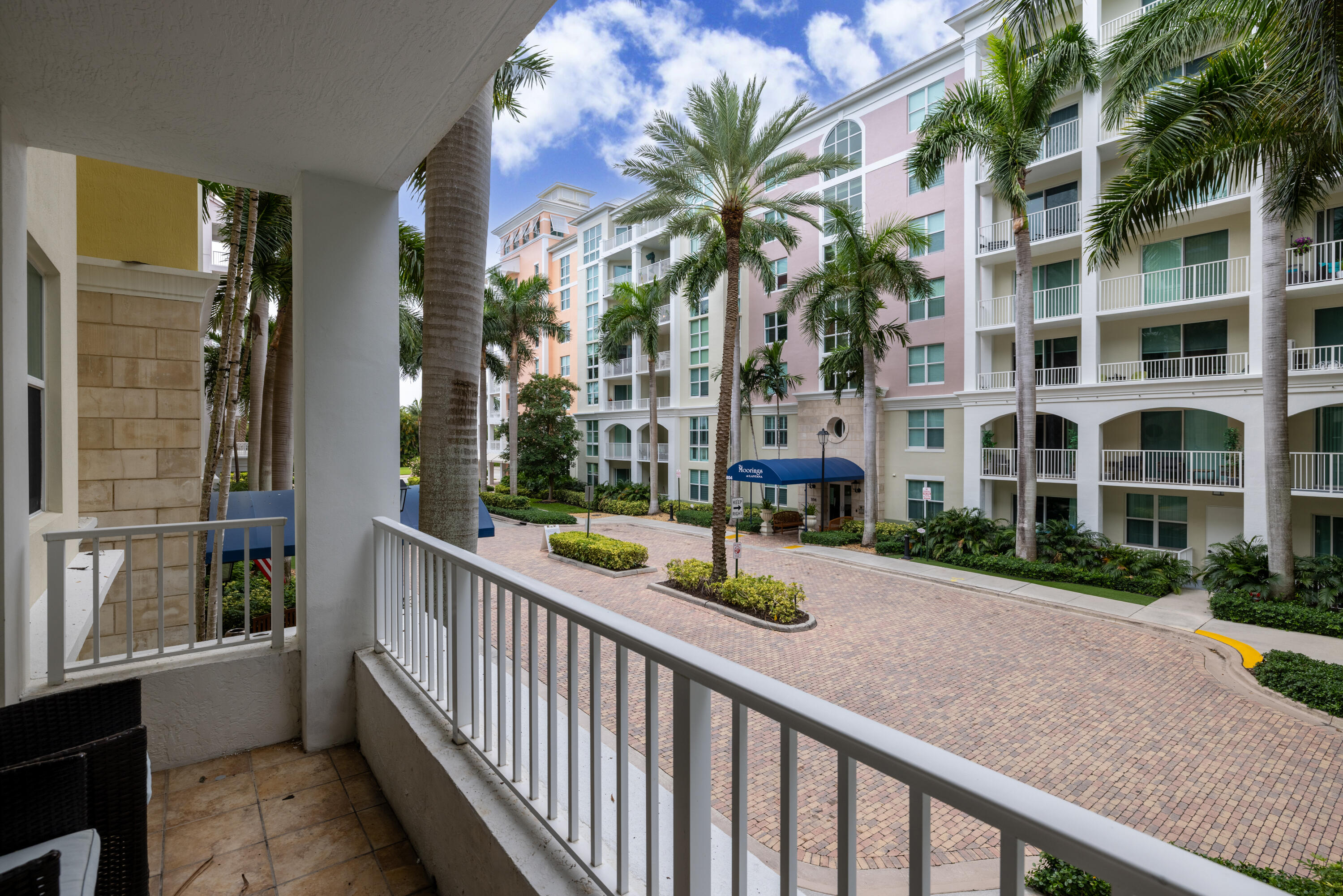 806 E Windward #213, Lantana FL 33462
