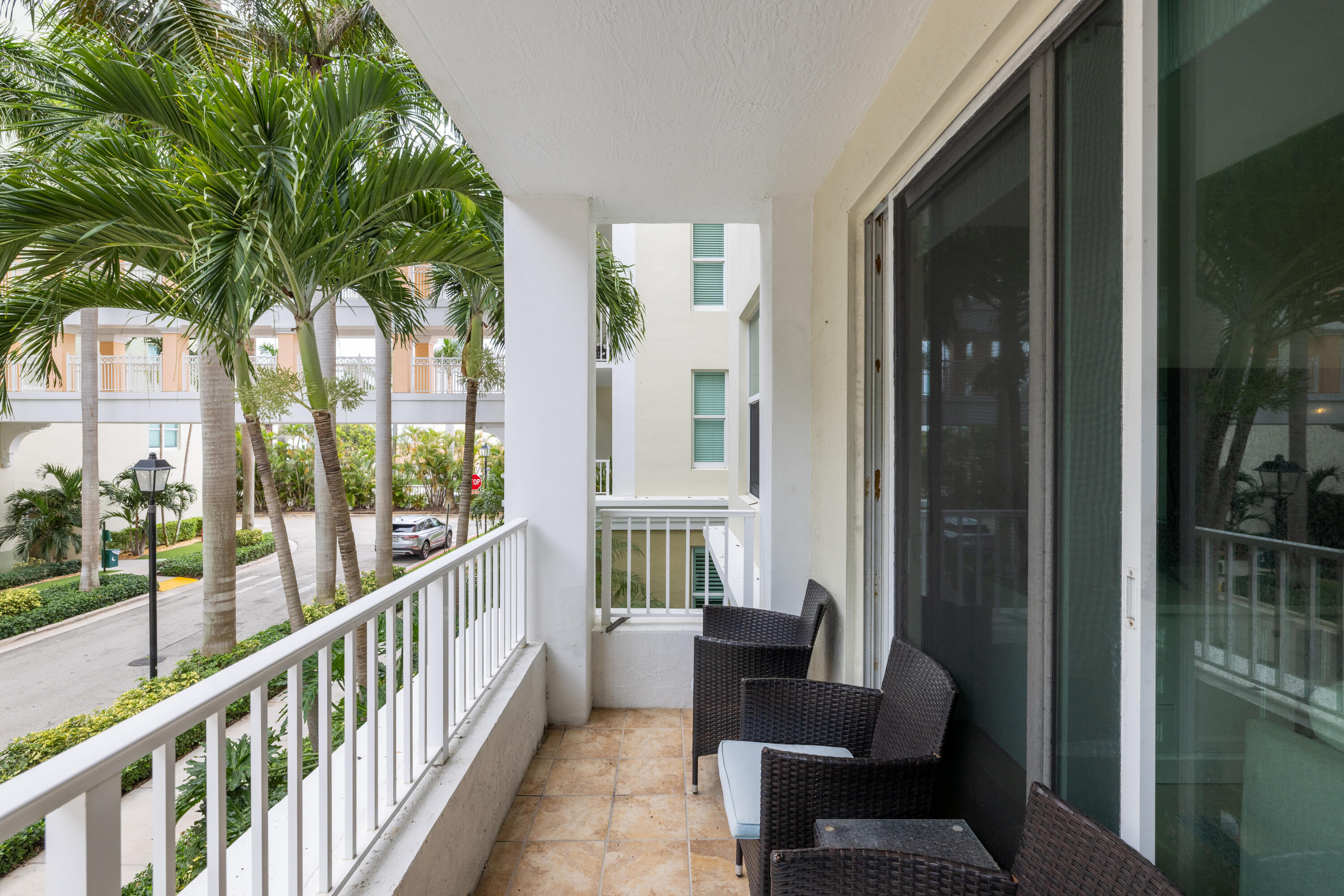 806 E Windward #213, Lantana FL 33462